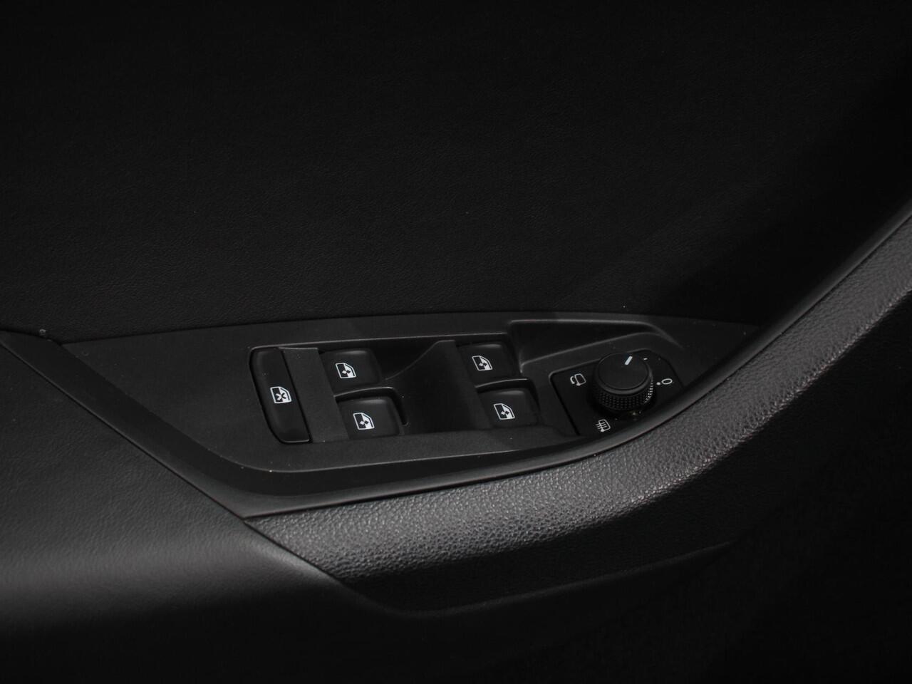 Skoda Kodiaq 1.5 TSI 150pk Automaat Ambition 7 persoons | Navigatie | Climate control | Cruise control | Camera | Lichtmetalen velgen | Parkeer sensoren | Stoelverwarming voor