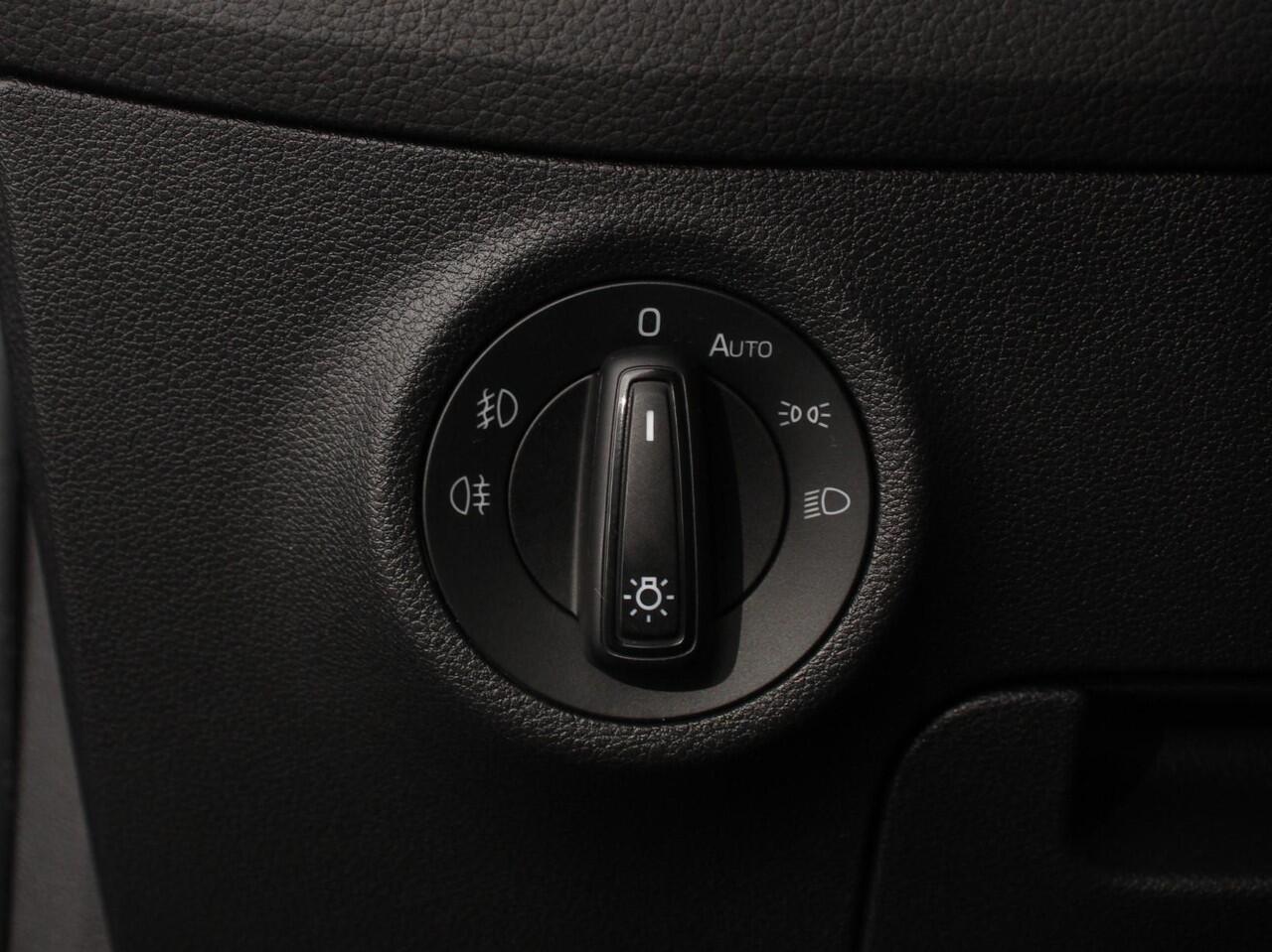 Skoda Kodiaq 1.5 TSI 150pk Automaat Ambition 7 persoons | Navigatie | Climate control | Cruise control | Camera | Lichtmetalen velgen | Parkeer sensoren | Stoelverwarming voor