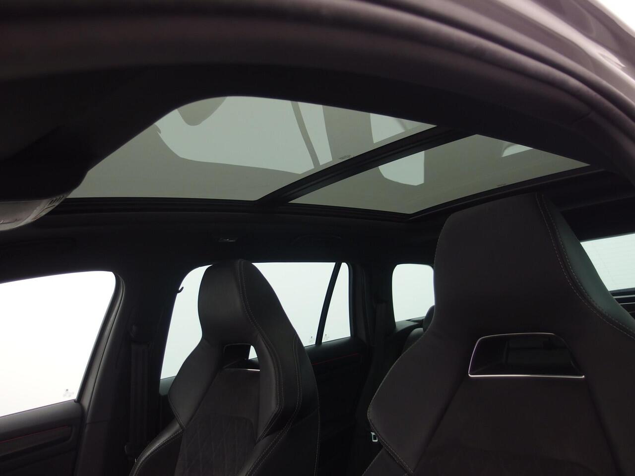 Skoda Kodiaq 2.0 TSI 4x4 Sportline Business TREKHAAK / PANORAMADAK / FULL LED / CAMERA / CANTON / KEYLESS / STOELVERW / SFEER / NL-AUTO / 1STE EIG