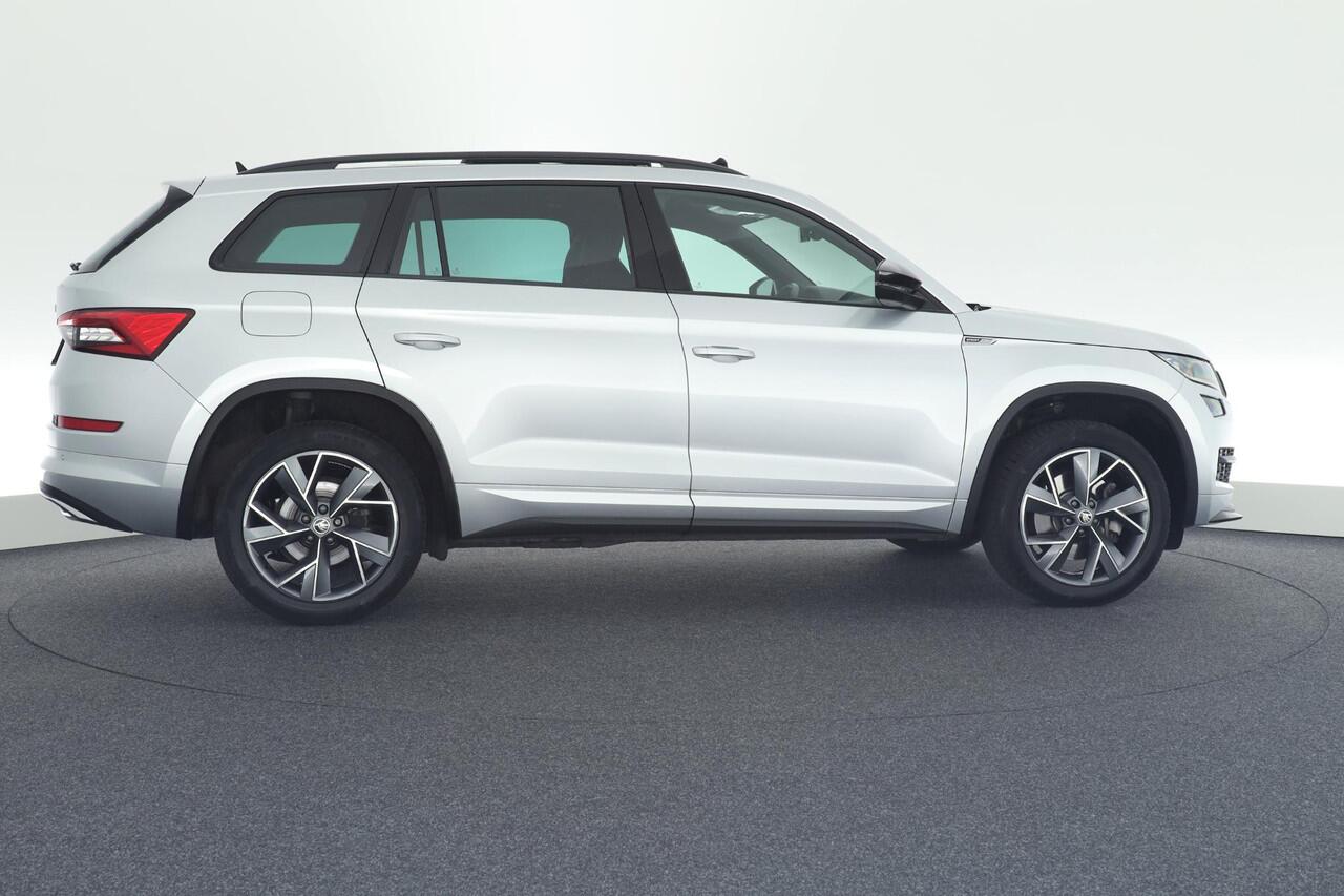 Skoda Kodiaq 2.0 TSI 190pk DSG 4x4 Sportline Trekhaak DCC Camera Canton Keyless Memory Panoramadak Virtual Cockpit Navigatie