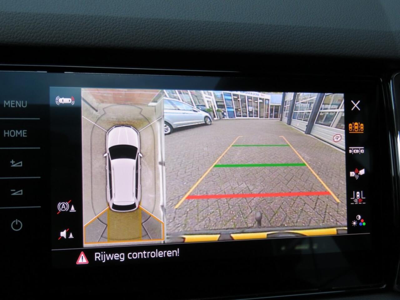 Skoda Kodiaq 1.5 TSI 150pk DSG-aut.BUS. ED. / Pano / 360 Camera / Trekhaak / Half leder / BOVAG garantie