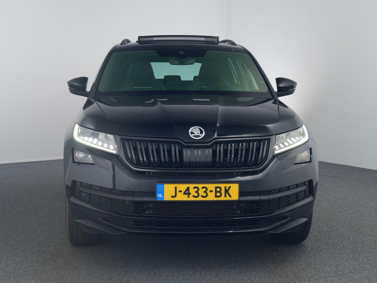 Skoda Kodiaq 1.5 TSI Sportline Business | Canton Audio | Black style | Zwenkhaak | Pano |