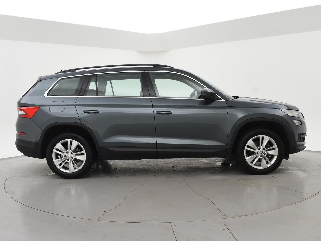 Skoda Kodiaq 1.5 TSI 150 PK DSG 7-PERSOONS + TREKHAAK | APPLE CARPLAY | STUUR / STOELVERWARMING