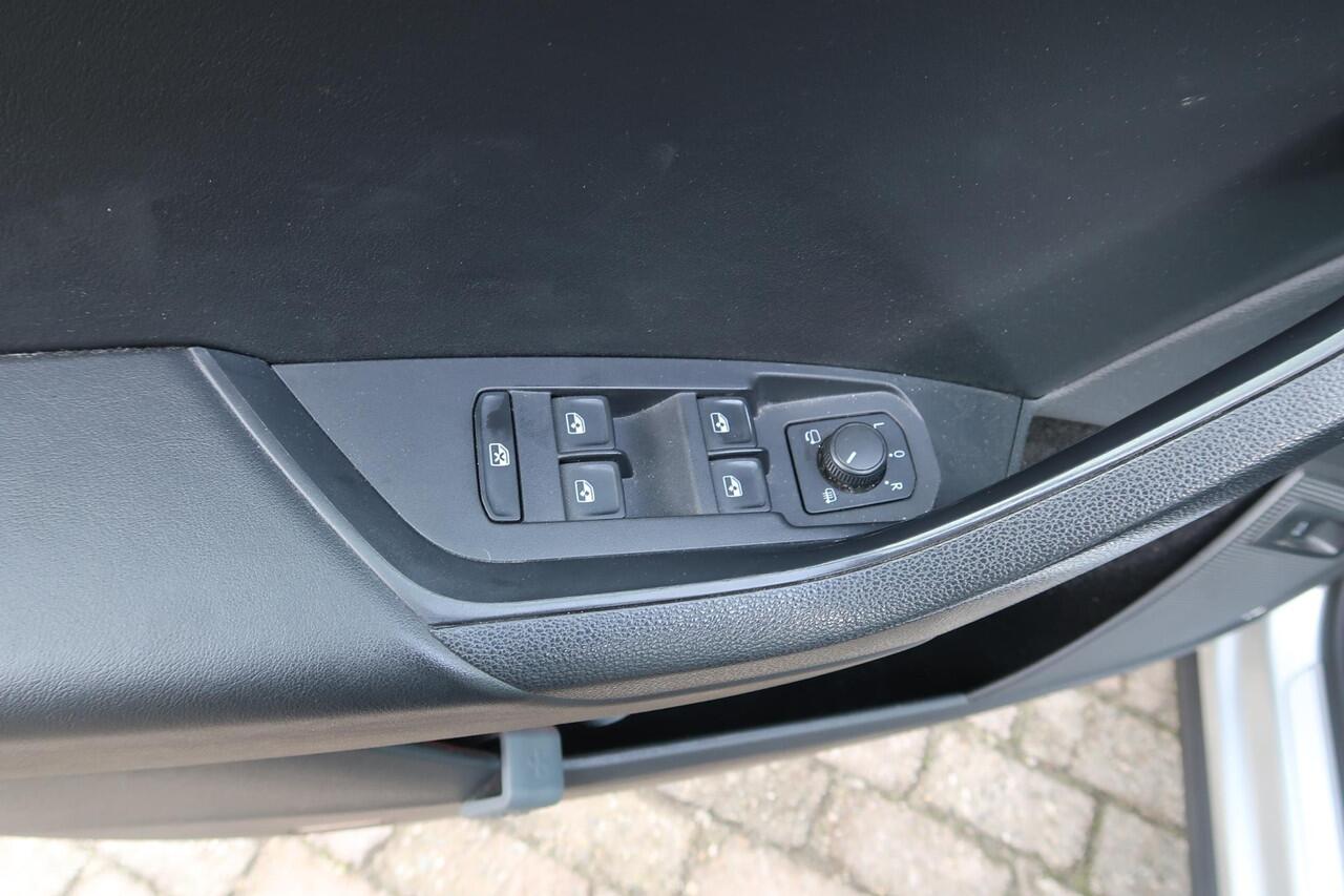 Skoda Kodiaq 1.5 TSI Business Edition RIJKLAAR TREKHAAK