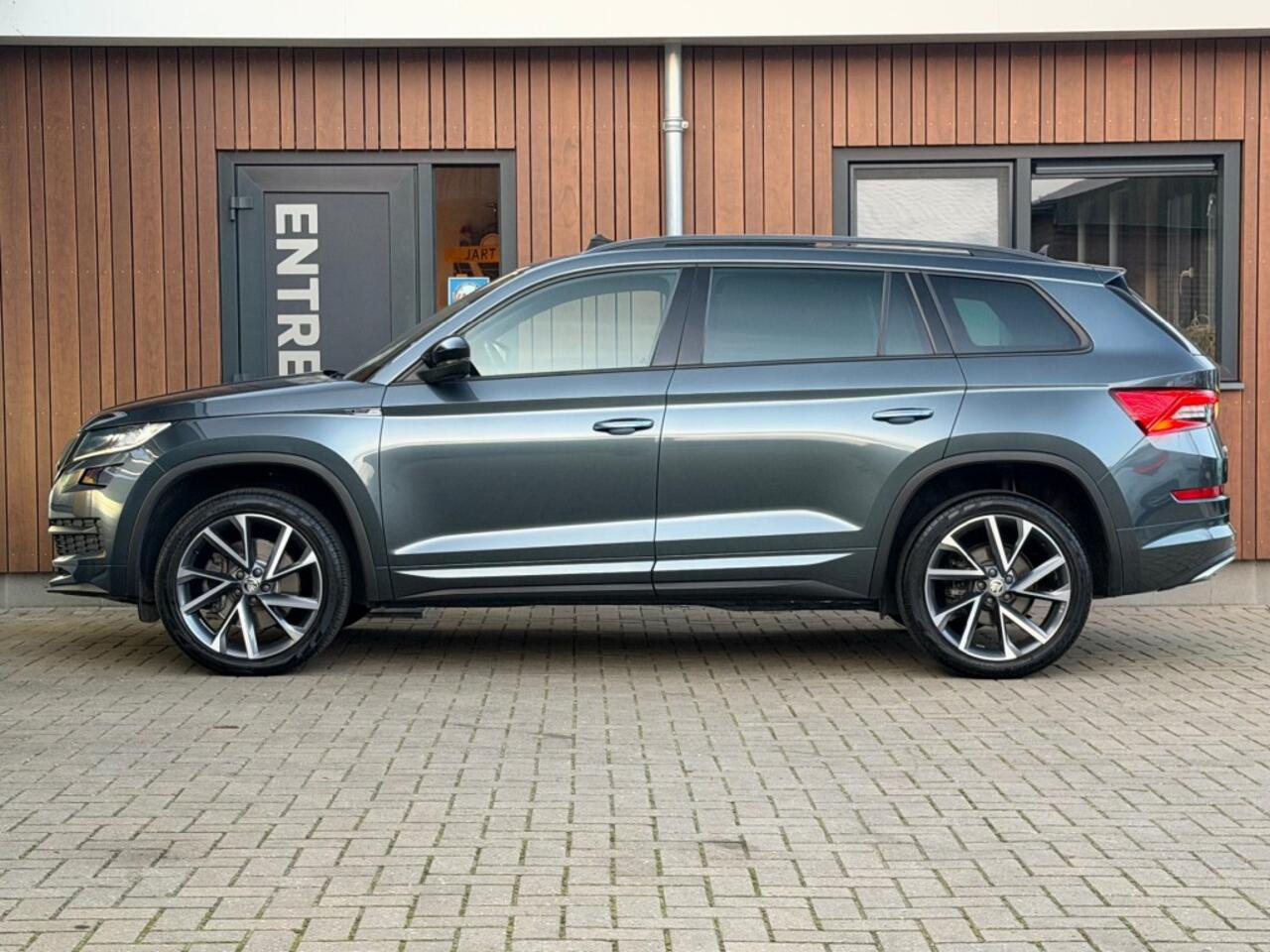 Skoda Kodiaq 2.0 TSI 4X4 Sportline Pano Acc Stoelverw. Trekhaak N.A.P.