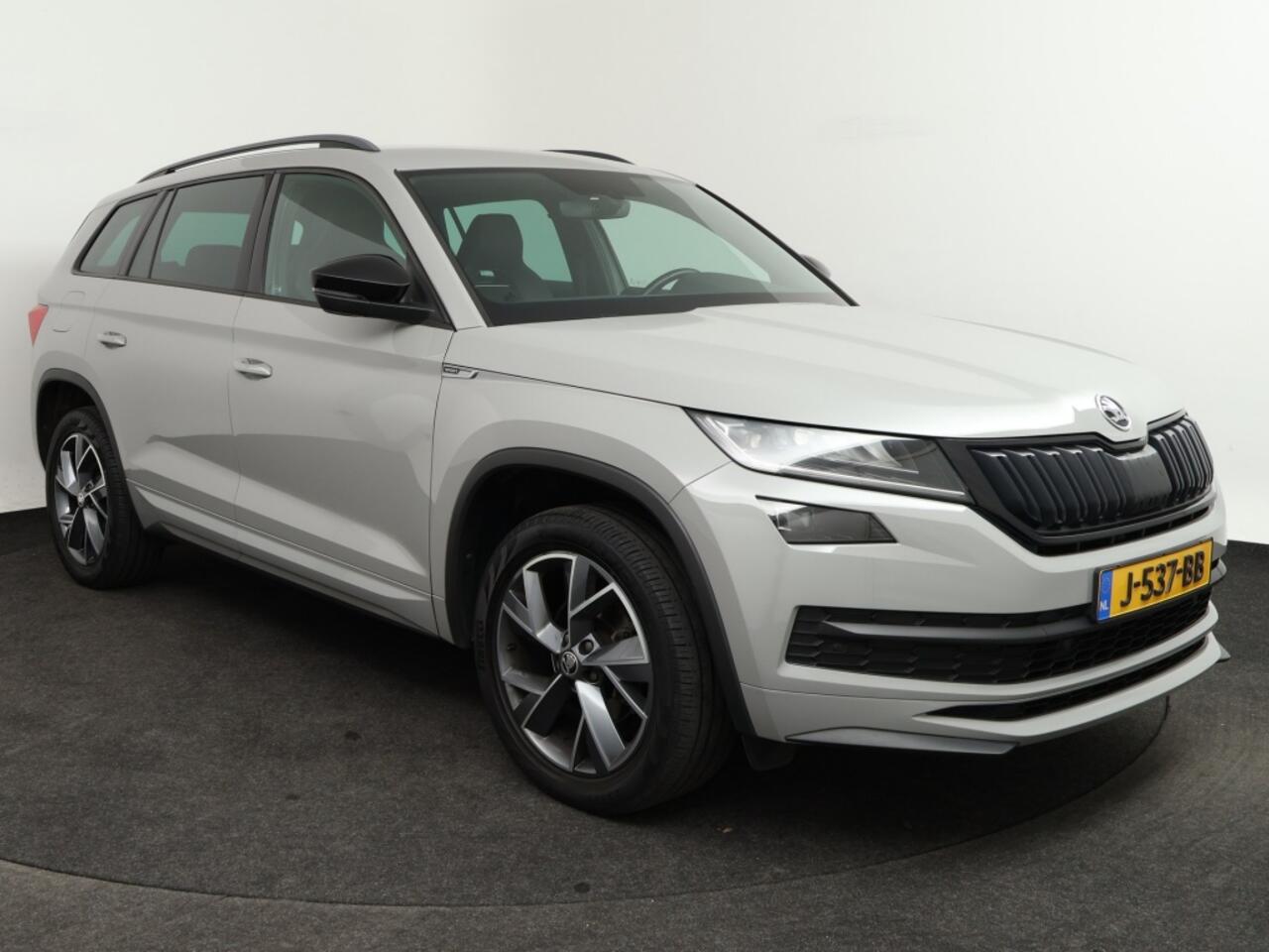 Skoda Kodiaq 1.5 TSI Sportline Business | Virtual o Alcantara o CarPlay o LED