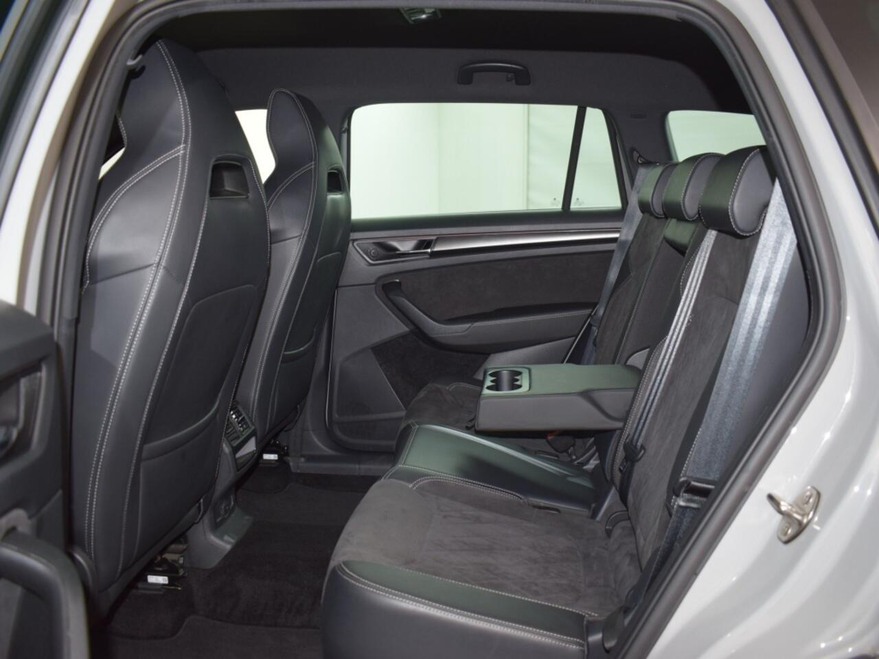 Skoda Kodiaq 1.5 TSI Sportline Business | Virtual o Alcantara o CarPlay o LED