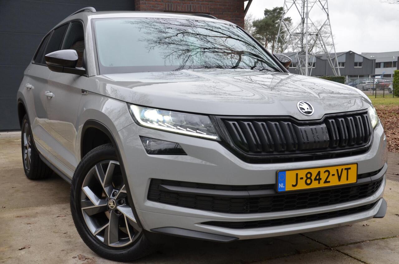 Skoda Kodiaq 1.5 TSI Sportline Business 7 Persoons Navi/Led/Ecc/Pdc/Stoel &Stuurverwarming/Achteruitrij-camera/Half-Leer/Privacy-Glass/Cruise control adaptief/Trekhaak-Afnb/Elektrisch Verstel bestuurdersstoel met geheugen/Virtual Cockpit