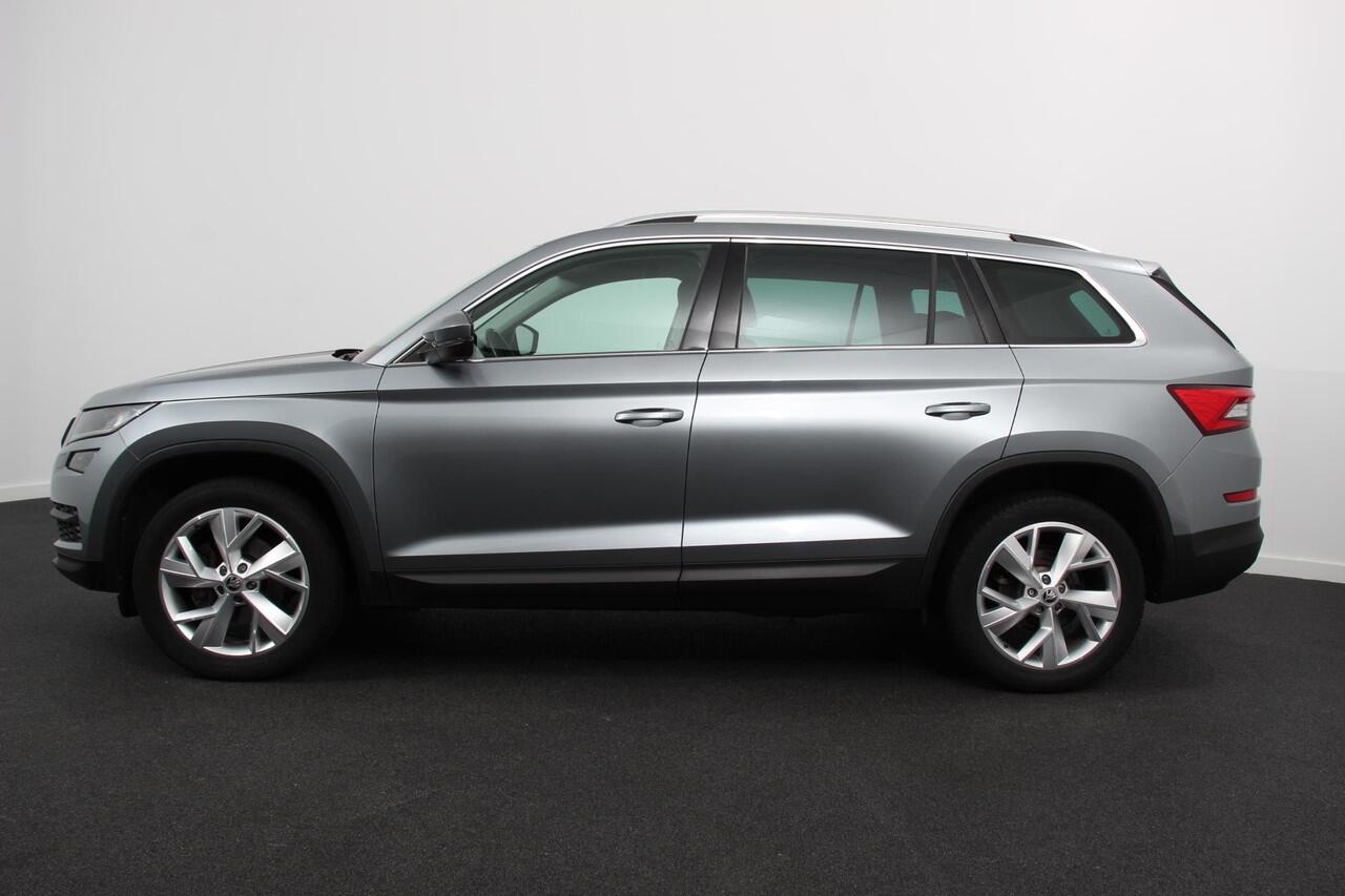 Skoda Kodiaq 1.5 TSI 150pk DSG Style 7 persoons | Navigatie | Climate control | Cruise control Adaptive | Camera | Trekhaak wegklapbaar | Lichtmetalen velgen | Parkeer sensoren | Stoelverwarming voor
