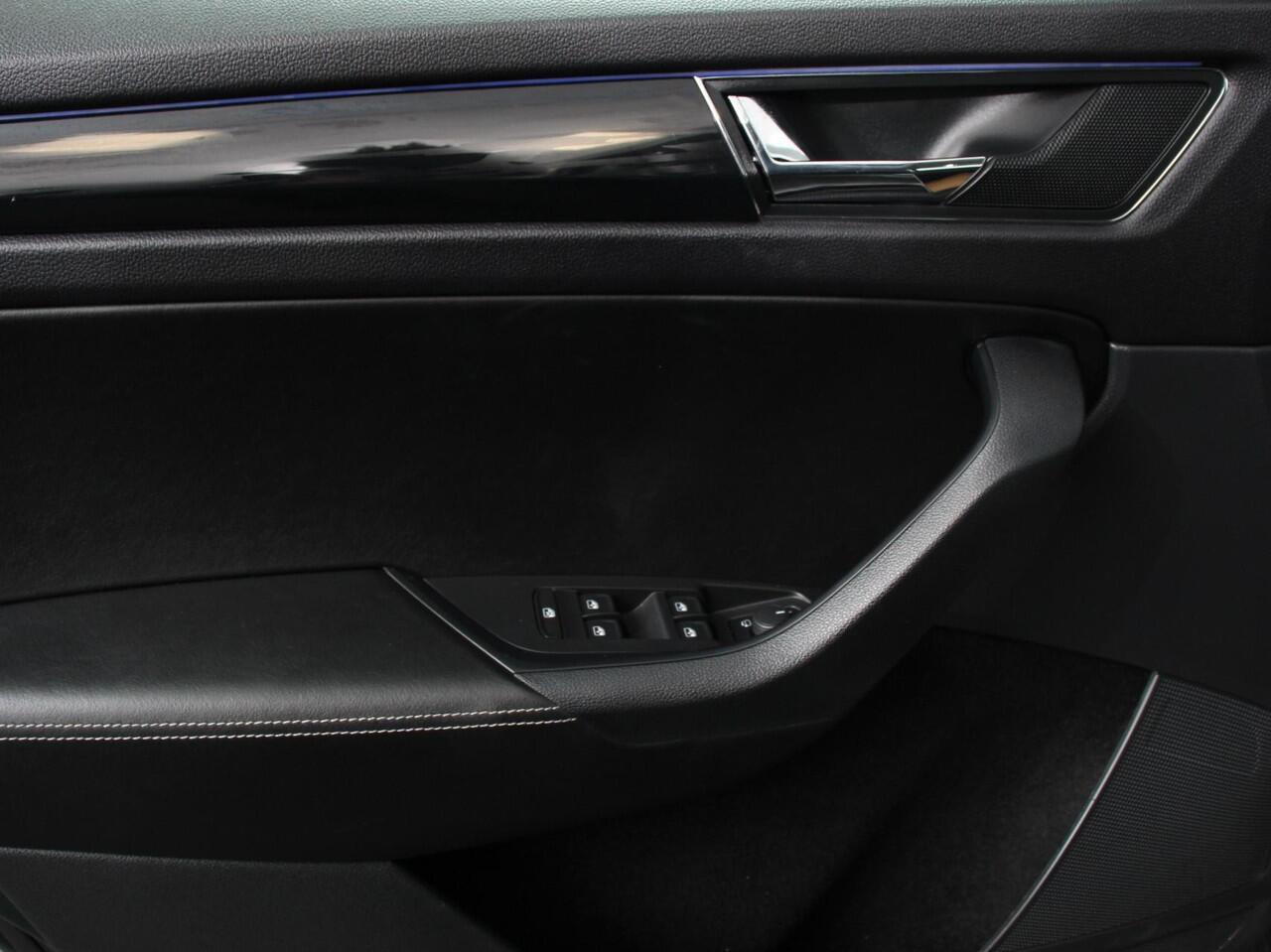 Skoda Kodiaq 1.5 TSI 150pk DSG Style 7p. | Navigatie | Apple Carplay/Android Auto | Adaptive Cruise Control | Parkeersensor achter | Stoel- en stuurverwarming | Ledverlichting | Getinte ramen | Climate Control Prijs Incl. BOVAG Garantie