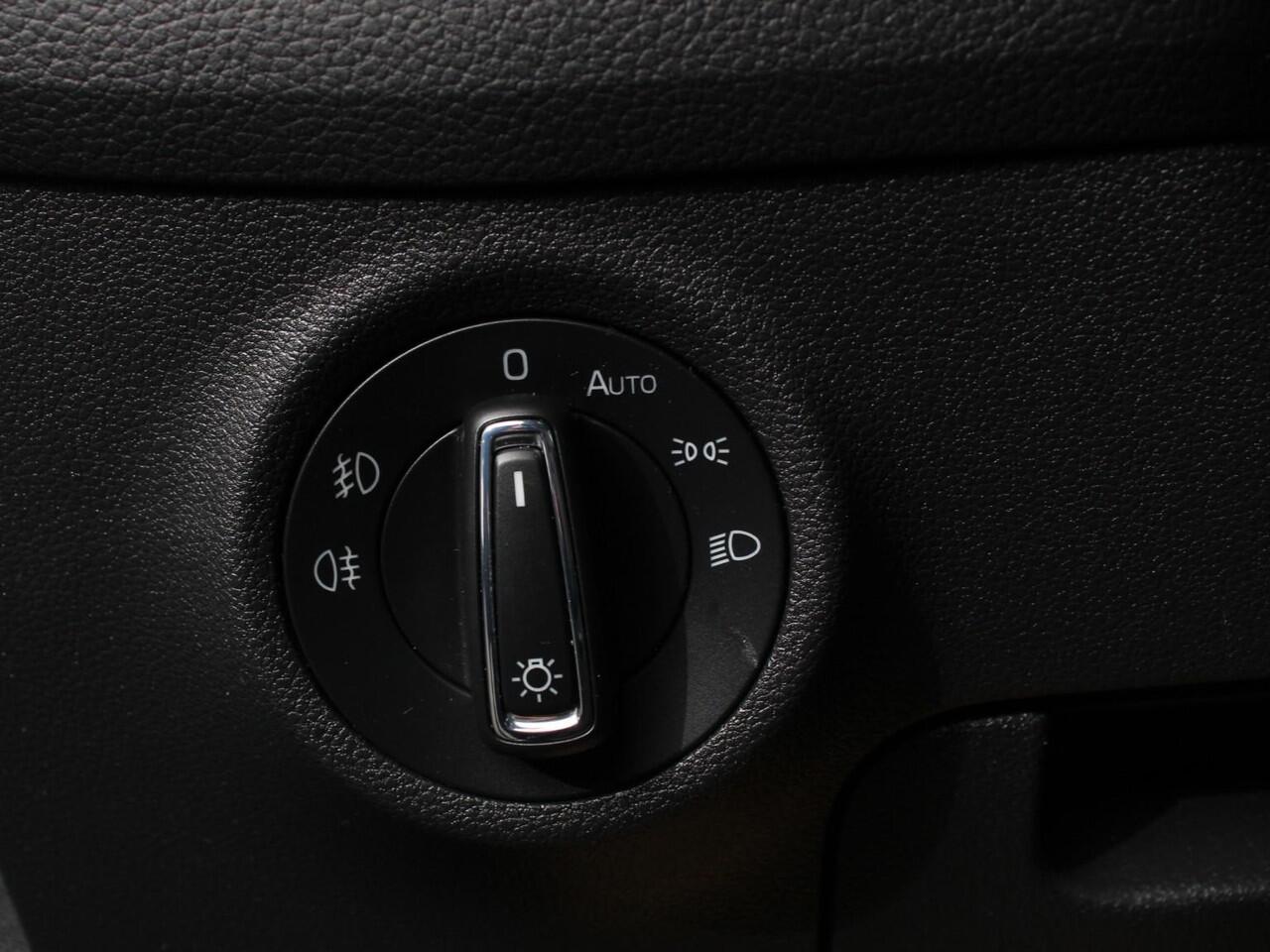 Skoda Kodiaq 1.5 TSI 150pk DSG Style 7p. | Navigatie | Apple Carplay/Android Auto | Adaptive Cruise Control | Parkeersensor achter | Stoel- en stuurverwarming | Ledverlichting | Getinte ramen | Climate Control Prijs Incl. BOVAG Garantie