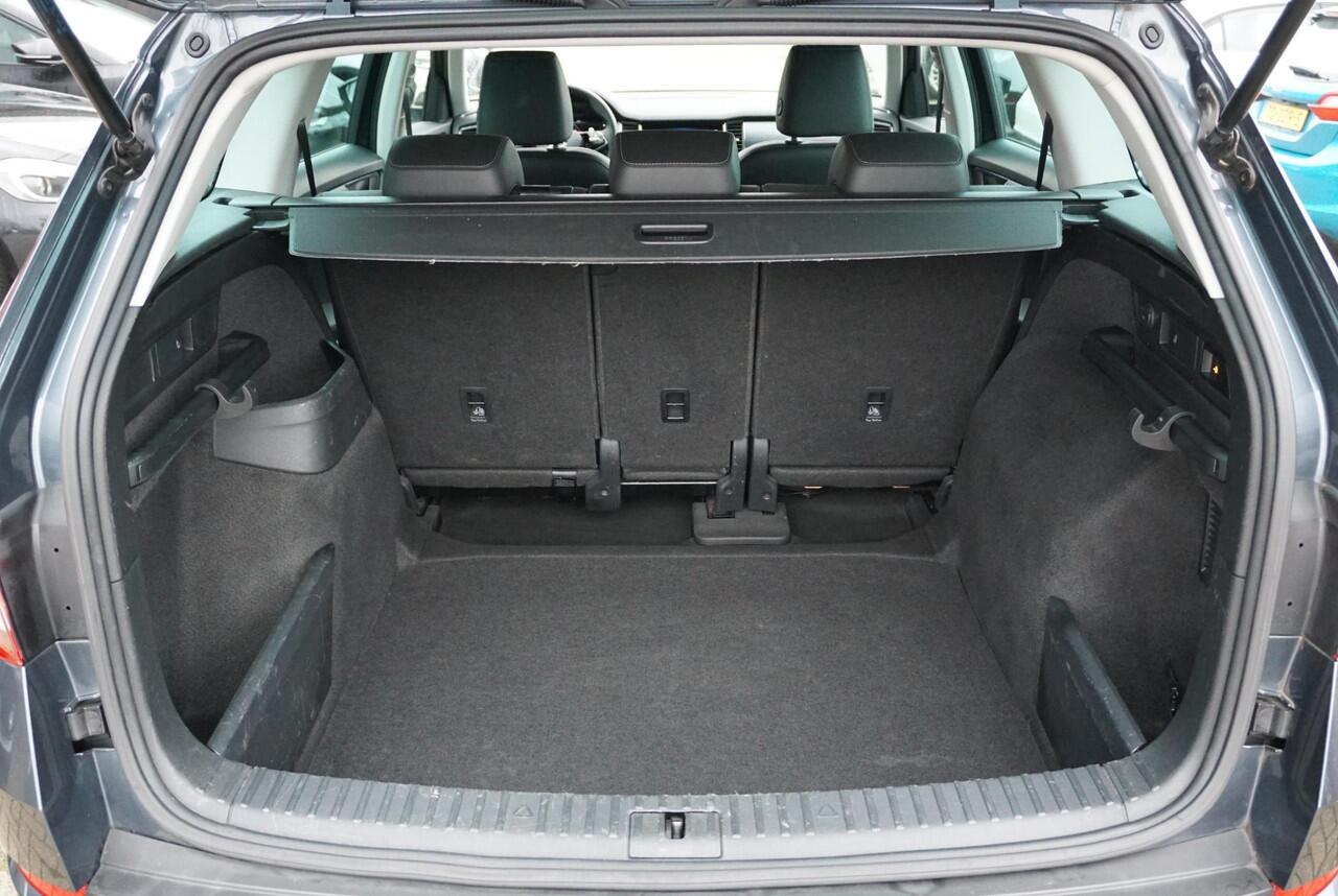 Skoda Kodiaq 1.5 TSI Business Edition + SPORTSTOELEN / CAMERA / TREKHAAK ELEKTRISCH
