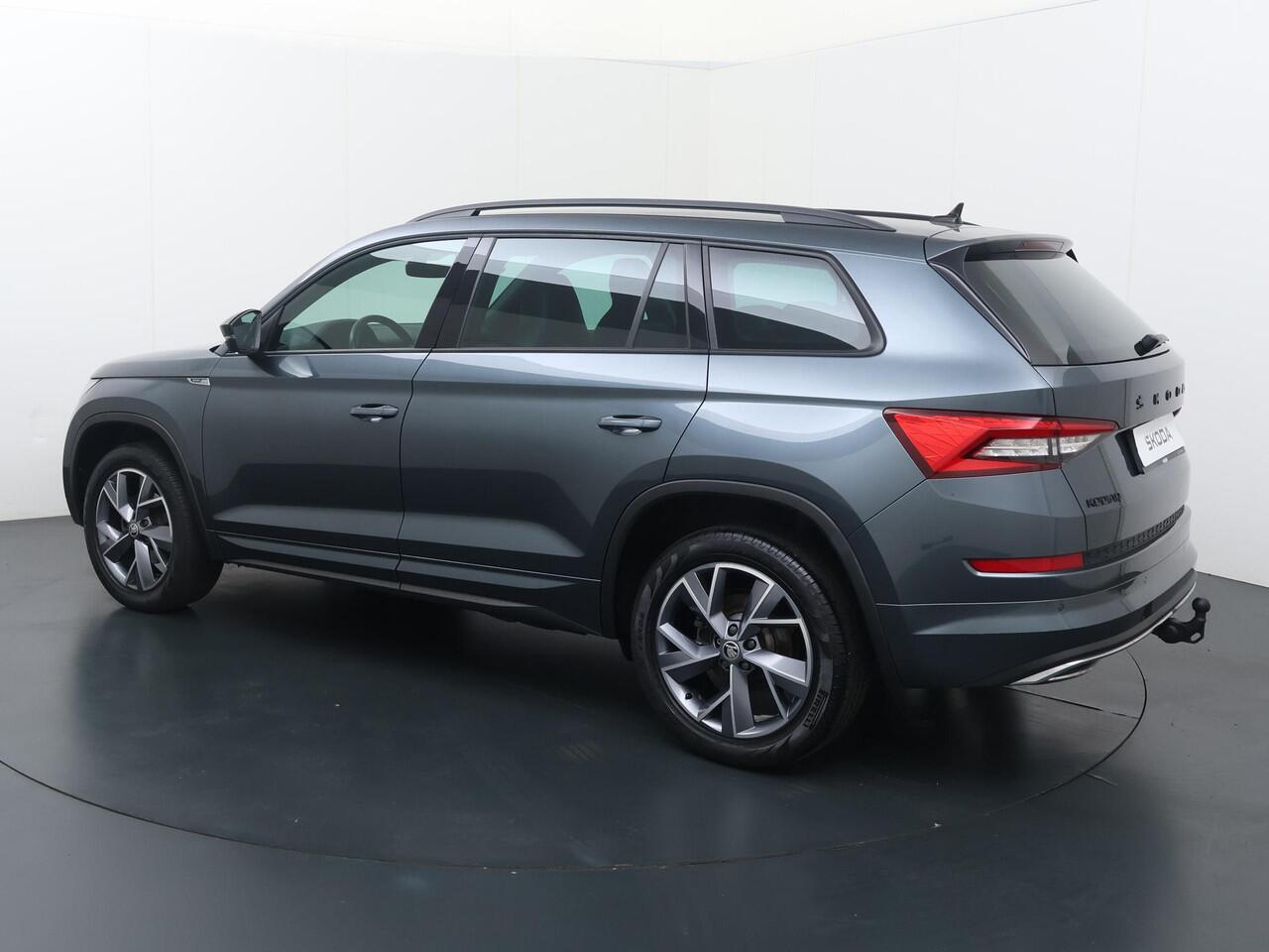 Skoda Kodiaq 1.5 TSI Sportline Business | 150 PK | Automaat | Trekhaak wegklapbaar | Voorstoelen verwarmd | Navigatiesysteem |