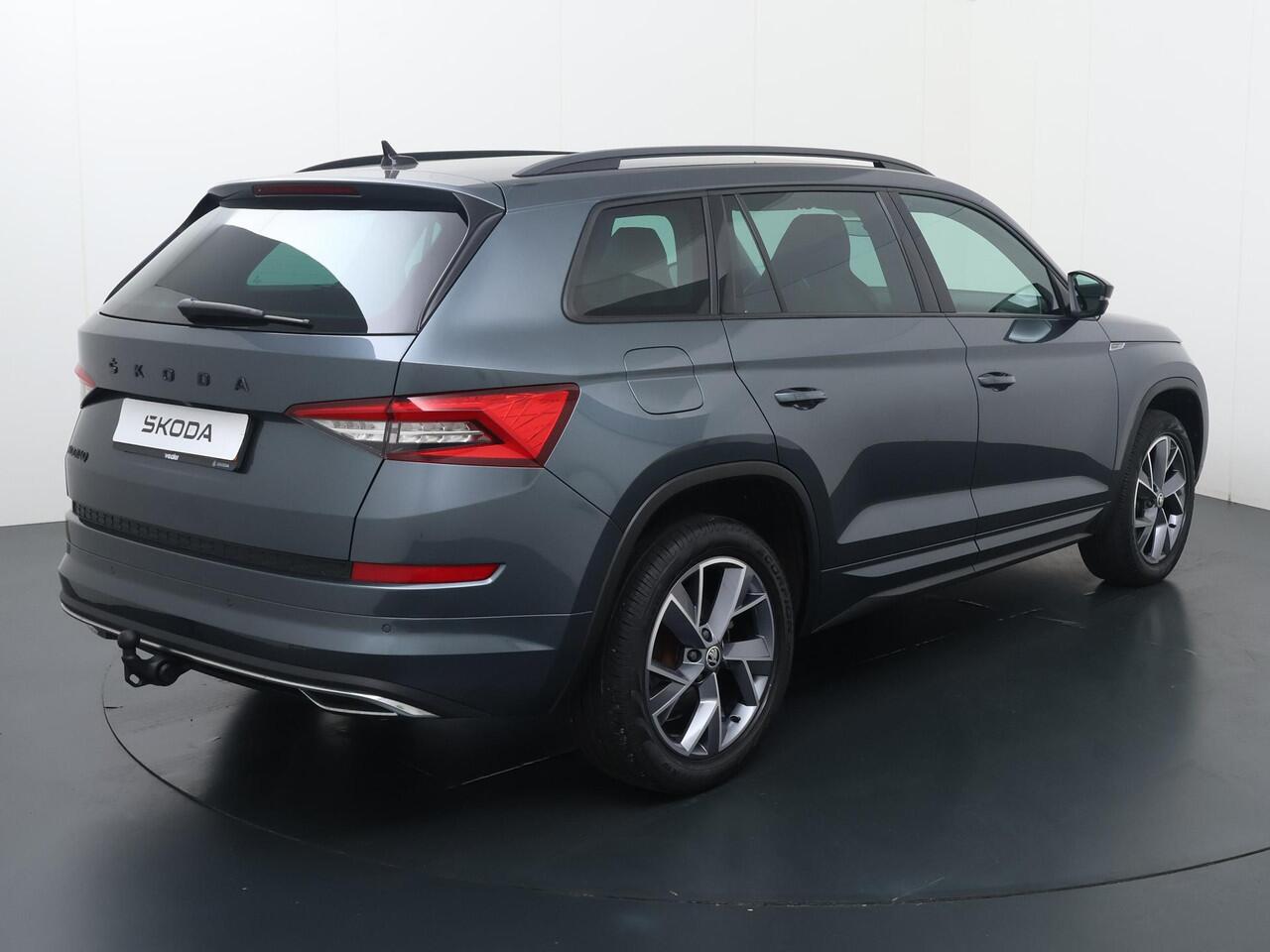 Skoda Kodiaq 1.5 TSI Sportline Business | 150 PK | Automaat | Trekhaak wegklapbaar | Voorstoelen verwarmd | Navigatiesysteem |