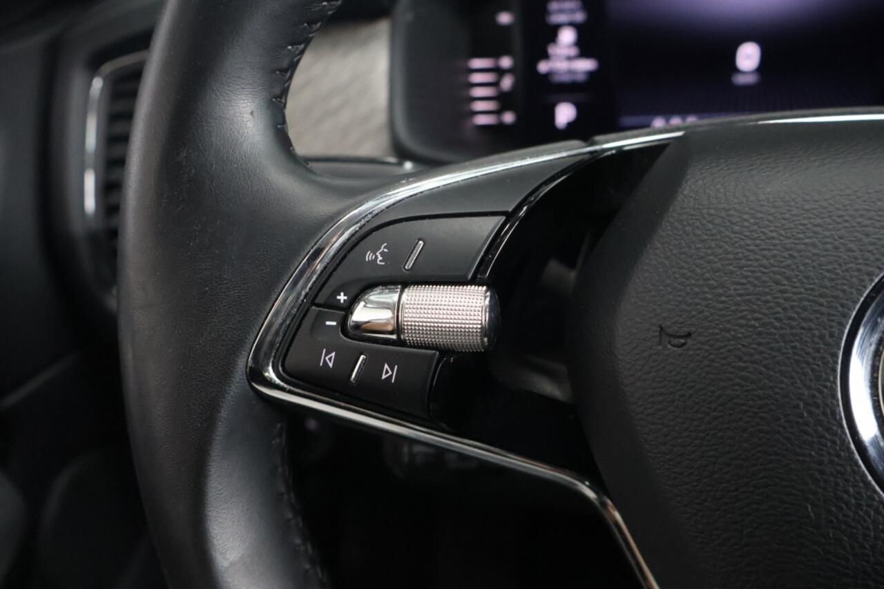 Skoda Kodiaq 1.5 TSI Business Edition Plus | ACC | Trekhaak | Navi | Camera