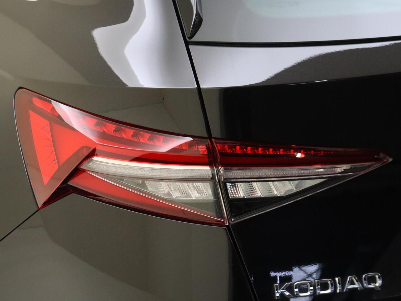 Skoda Kodiaq 1.5 TSI Business Edition | Keyless | Stoel- en stuurwielverwarming | Achteruitrijcamera | Navigatie | Cruise control | CarPlay | Elektrische achterklep |