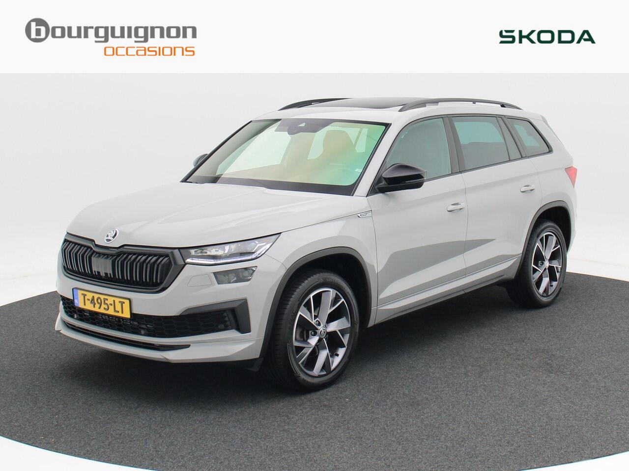 Skoda Kodiaq 1.5 TSi 150 Pk Automaat Sportline Business 7 Pers | Adaptive Cruise | Panoramadak | Navigatie | Climate Control | Stoelverwarming | Trekhaak | 86.216 Km!!