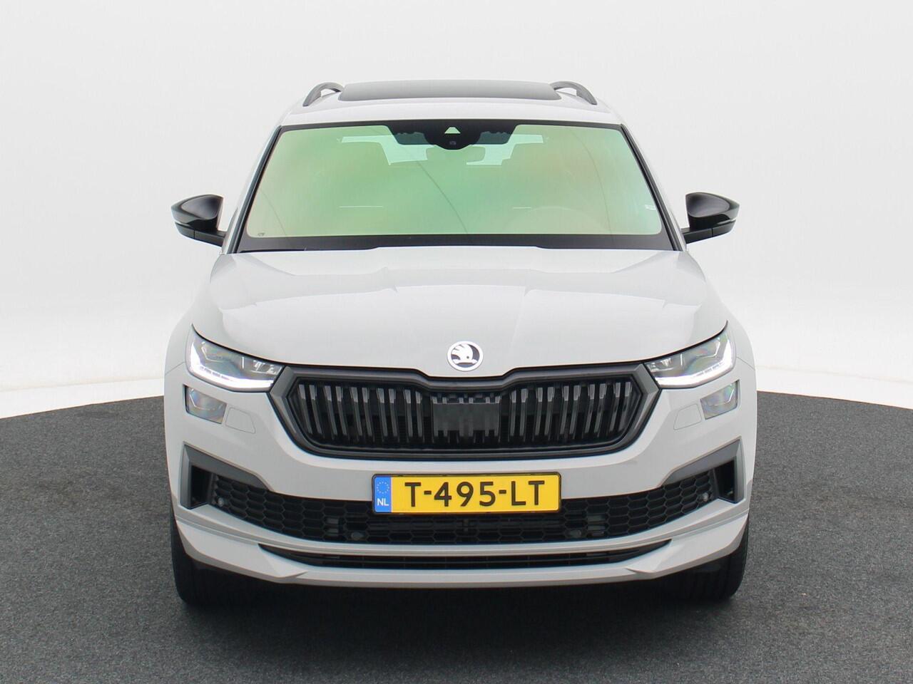 Skoda Kodiaq 1.5 TSi 150 Pk Automaat Sportline Business 7 Pers | Adaptive Cruise | Panoramadak | Navigatie | Climate Control | Stoelverwarming | Trekhaak | 86.216 Km!!