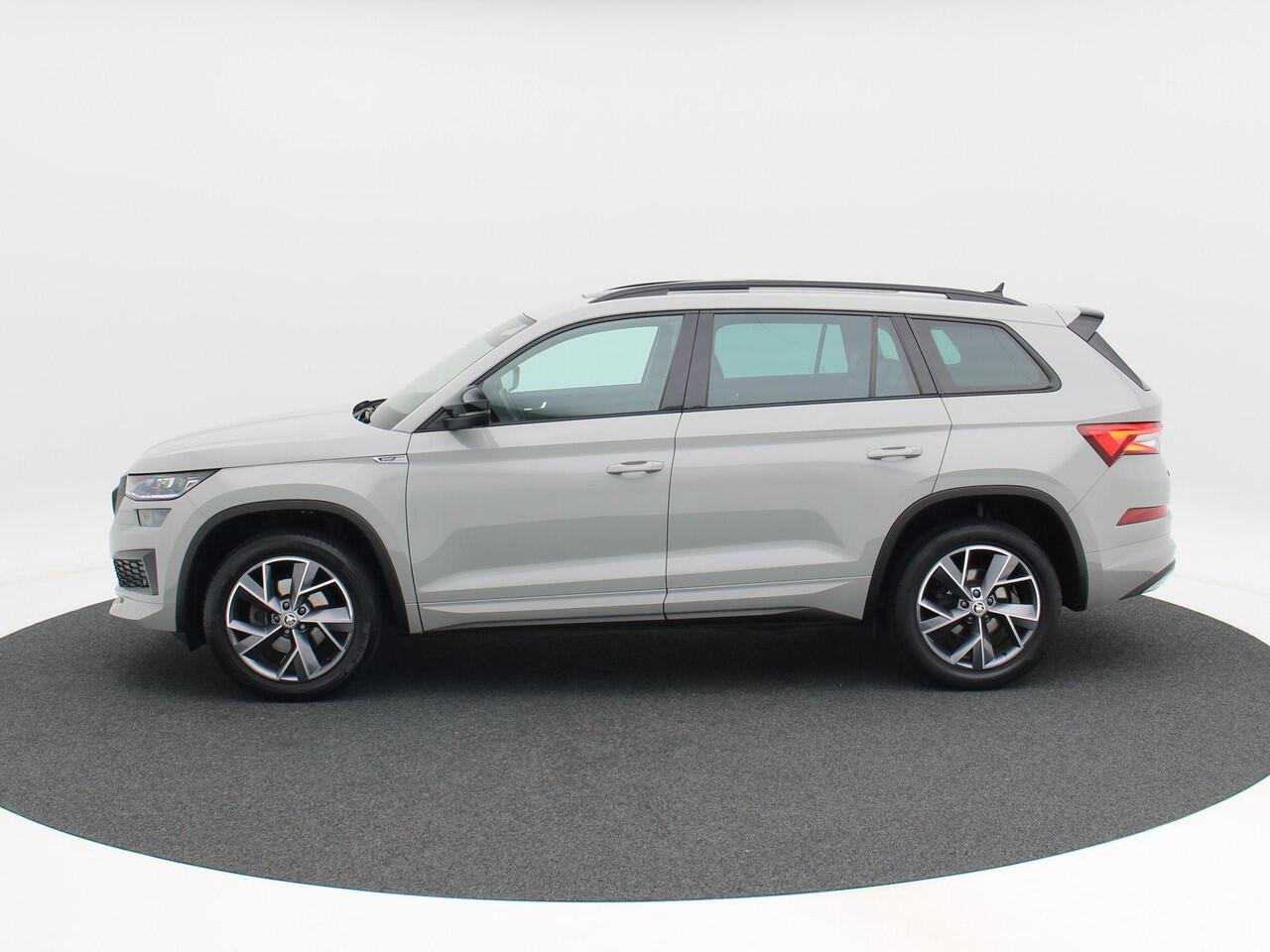 Skoda Kodiaq 1.5 TSi 150 Pk Automaat Sportline Business 7 Pers | Adaptive Cruise | Panoramadak | Navigatie | Climate Control | Stoelverwarming | Trekhaak | 86.216 Km!!