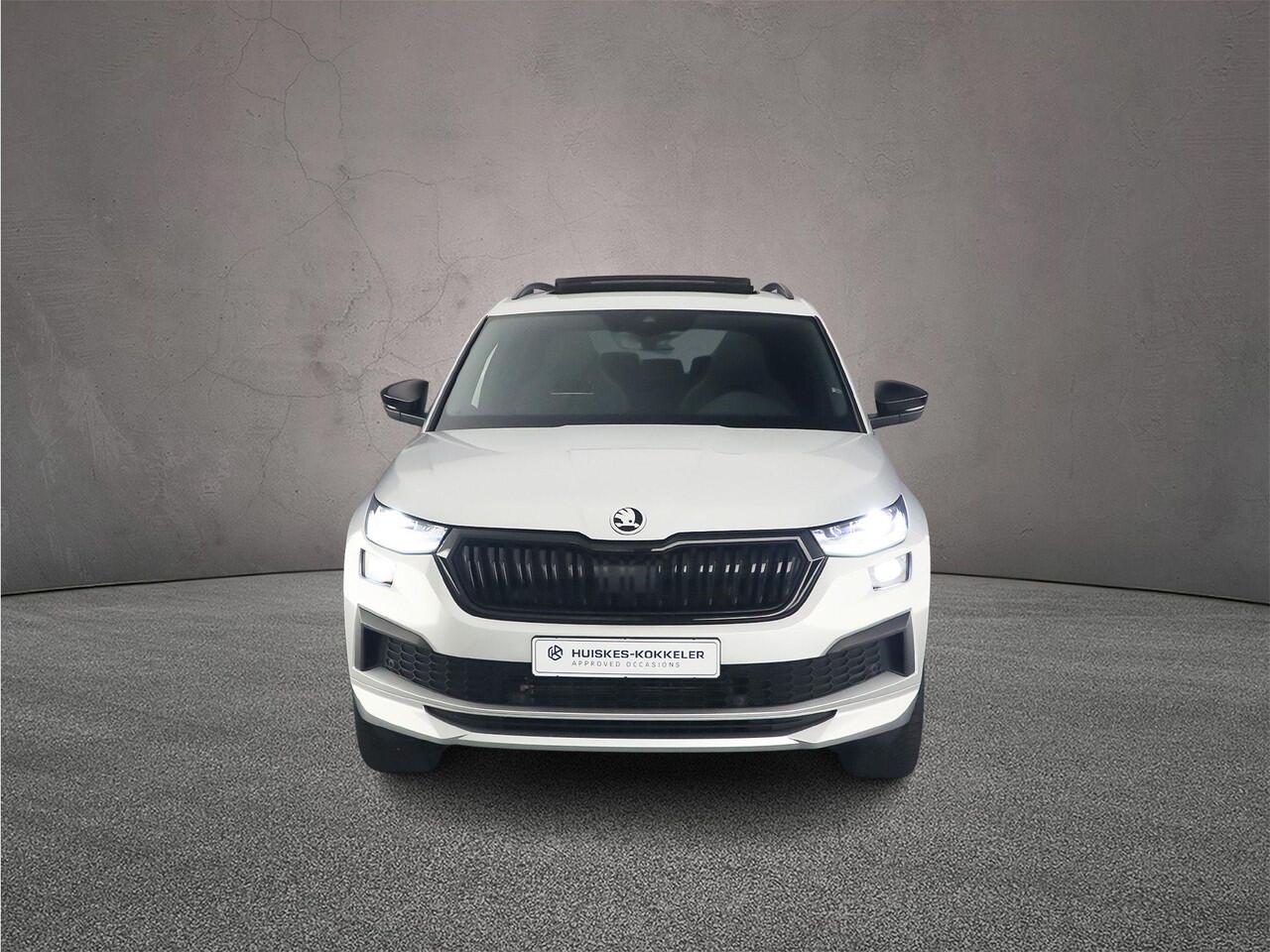 Skoda Kodiaq Sportline Business 7p. 1.5 TSI 150pk DSG Automaat Trekhaak, 3e zitrij, Navigatie, Panoramadak, Adaptive cruise control, Achteruitrijcamera, LED matrix koplampen