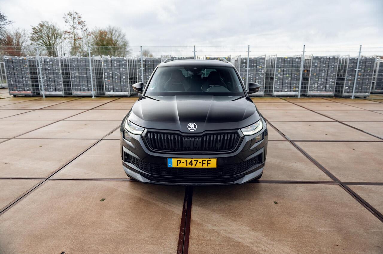 Skoda Kodiaq 1.5 TSI Sportline Business 7p. | TREKHAAK | ADAPTIVE CRUISE | ELEKTR. ACHTERKLEP | ALL SEASON BANDEN