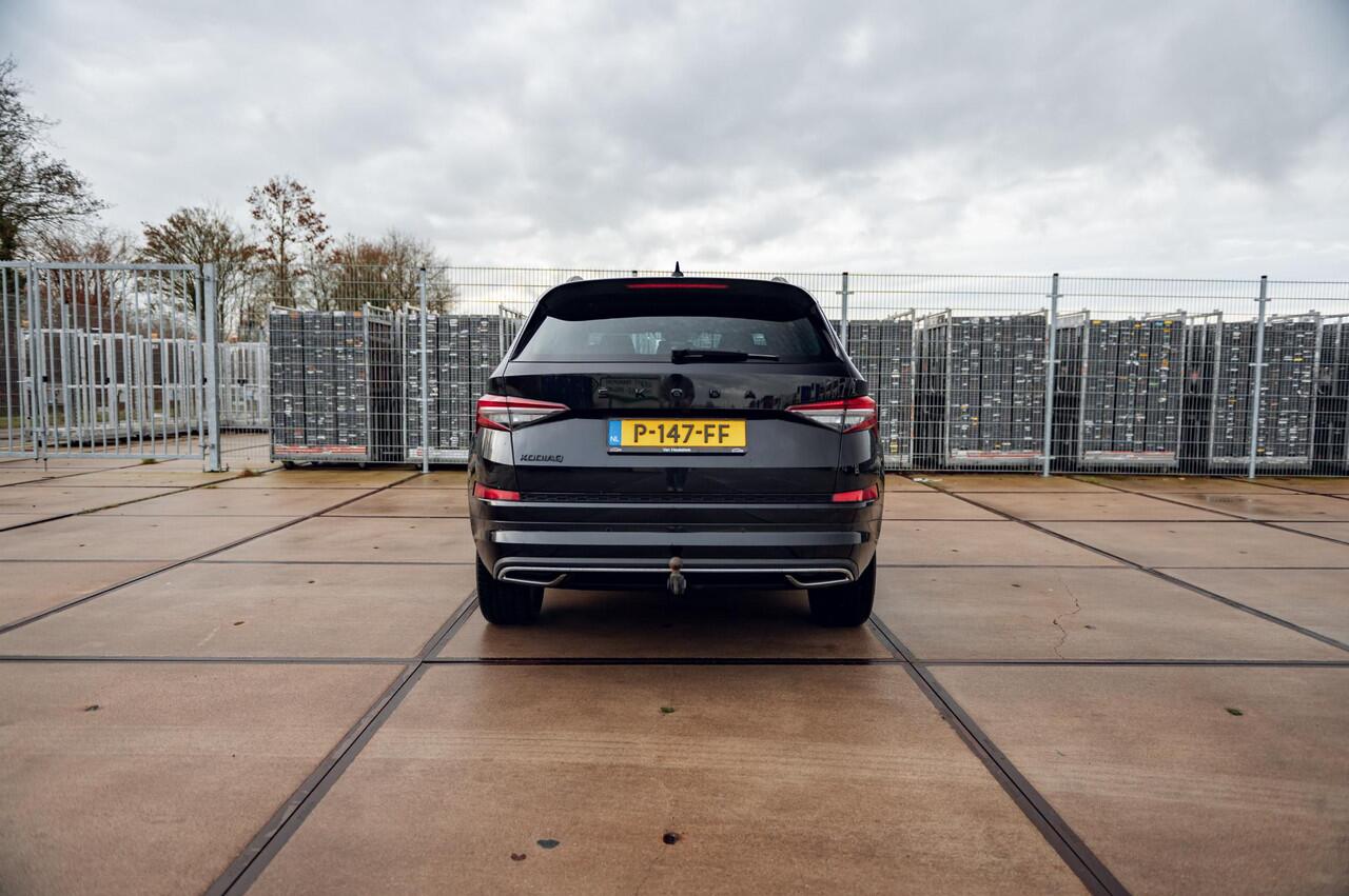 Skoda Kodiaq 1.5 TSI Sportline Business 7p. | TREKHAAK | ADAPTIVE CRUISE | ELEKTR. ACHTERKLEP | ALL SEASON BANDEN