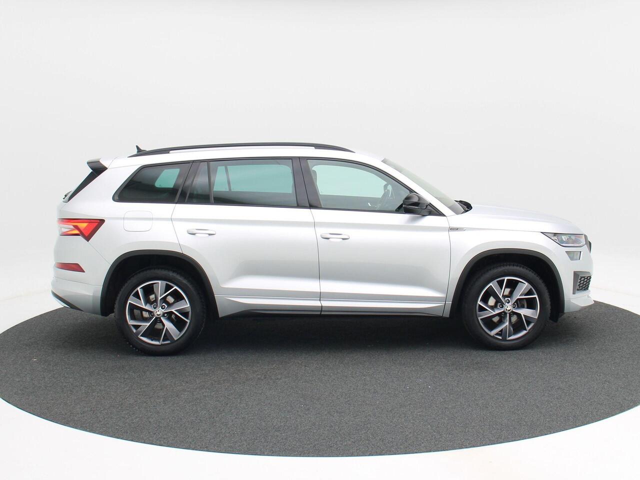 Skoda Kodiaq 1.5 TSi 150 Pk Automaat Sportline Business | Trekhaak Elektrisch | Virtual Cockpit | Sportstoelen Leder/Alcantara | Camera | LED | 19 Inch | 146.407 Km