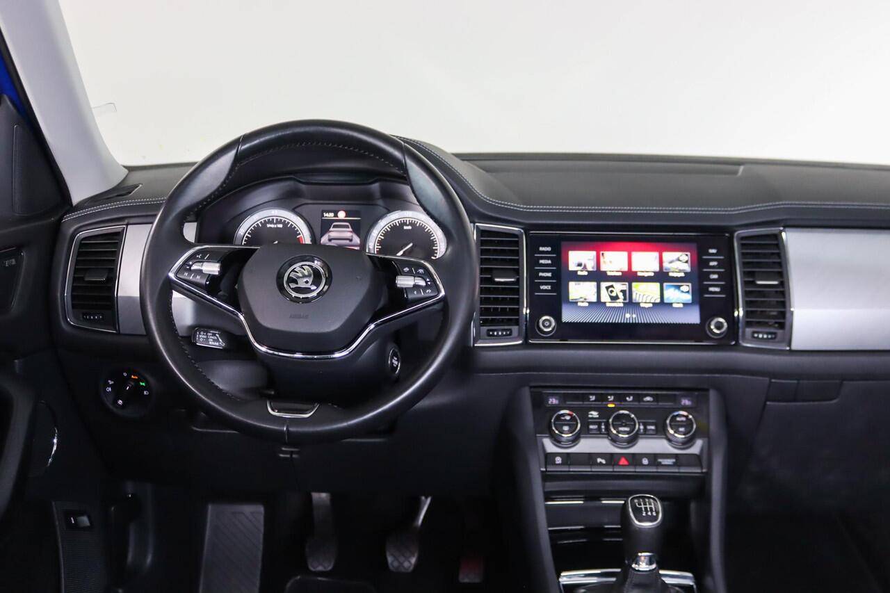 Skoda Kodiaq 1.5 TSI, Business Edition, 7-Persoons, Trekhaak, Camera, ACC, Canton, Apple Carplay/Android Auto,