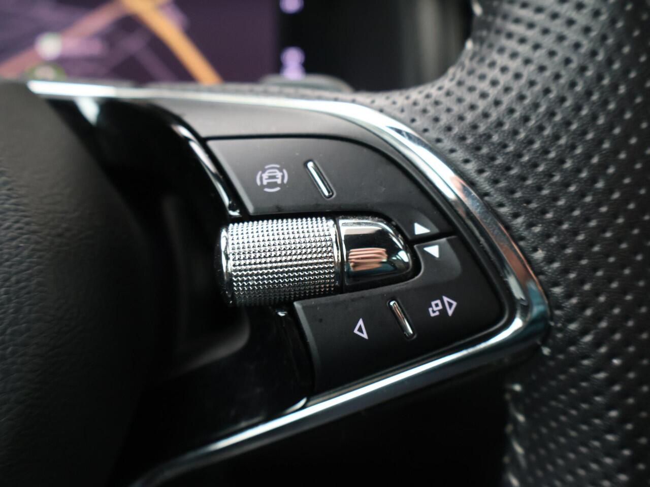 Skoda Kodiaq 1.5 TSI Sportline Business | 150 PK | Automaat | Trekhaak wegklapbaar | Matrix LED verlichting | Lederen stoelbekleding | Apple Carplay/Android Auto |