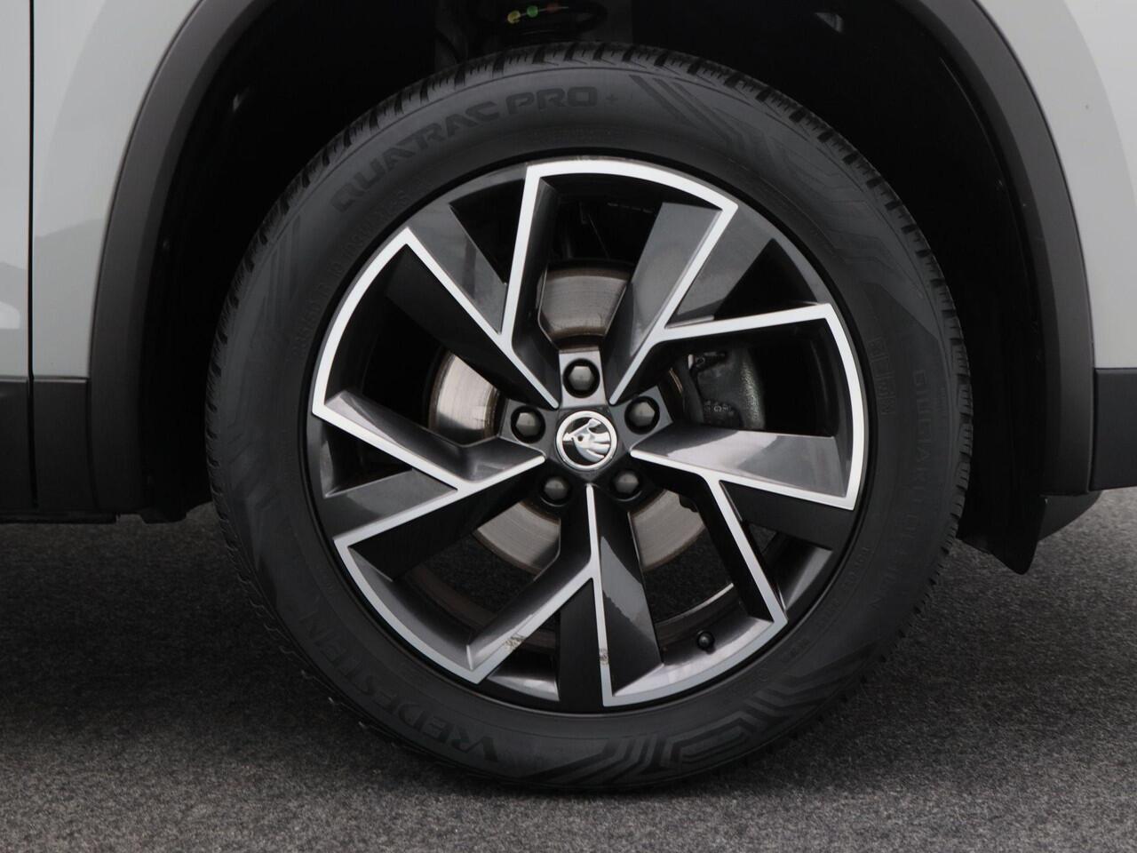 Skoda Kodiaq 1.5 TSi 150 Pk Automaat Business Edition Plus | Trekhaak | Stoelverwarming | Camera | Climatronic | Full LED | Navigatie | 151.101 Km!!