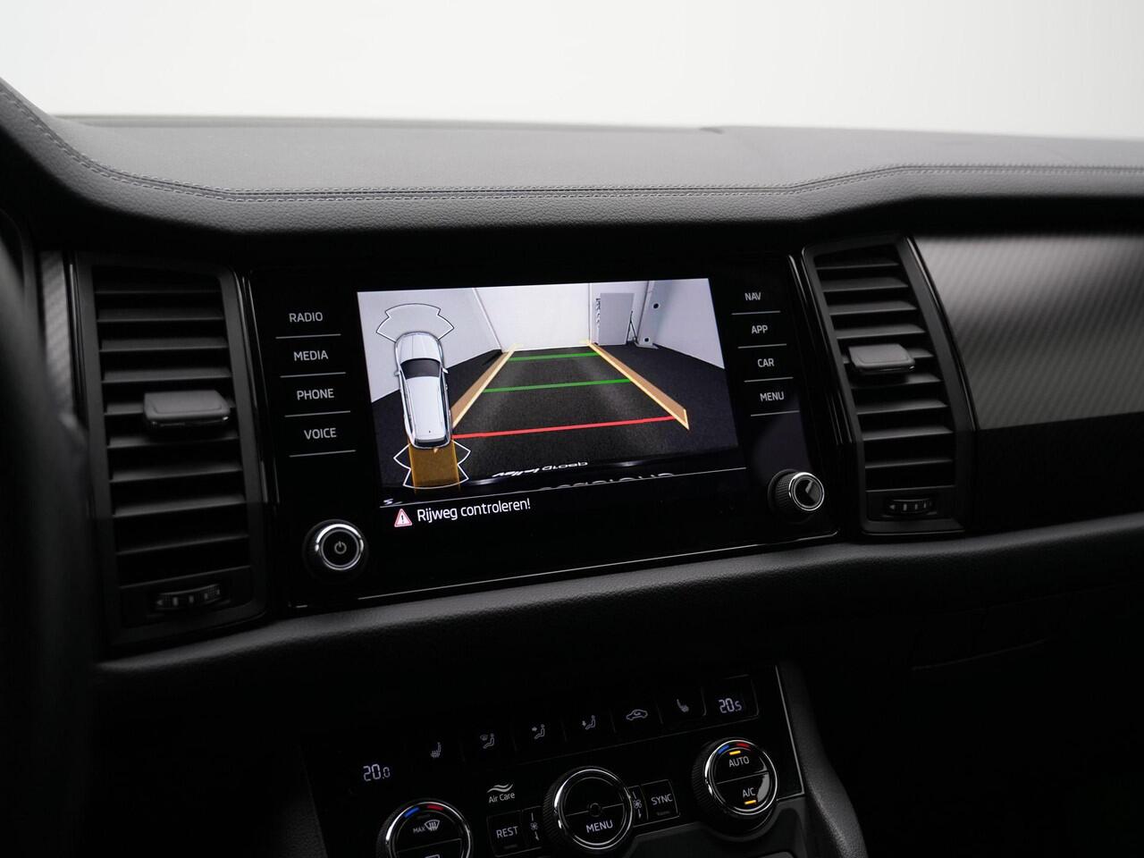 Skoda Kodiaq 1.5 TSI 150 pk DSG Sportline Business | Geheugenstoel | Leder/alcantara | Matrix LED | Achteruitrijcamera | Navigatie