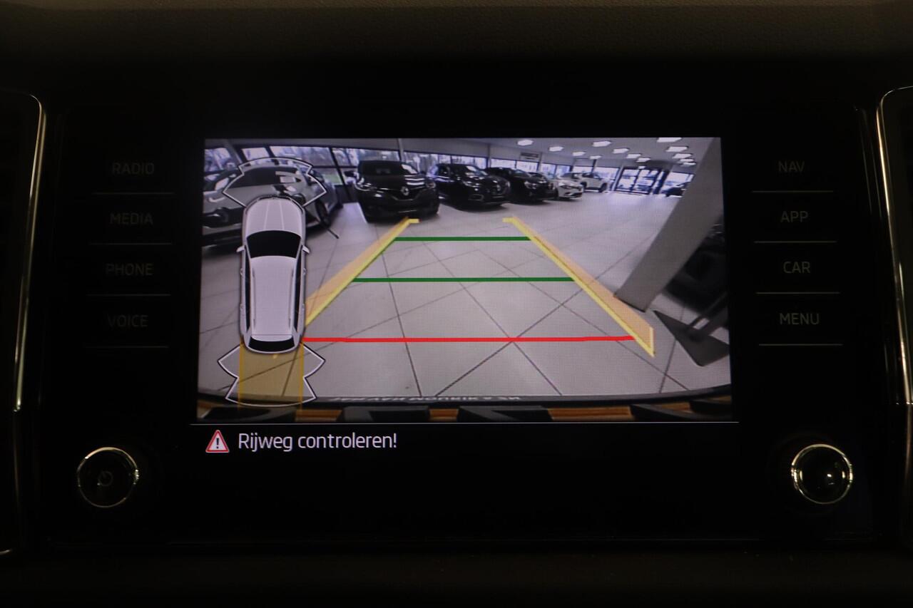 Skoda Kodiaq 1.5 TSI Business Edition | Camera | Navigatie | LED | AppleCarplay AndroidAuto | Cruise control | Trekhaak |