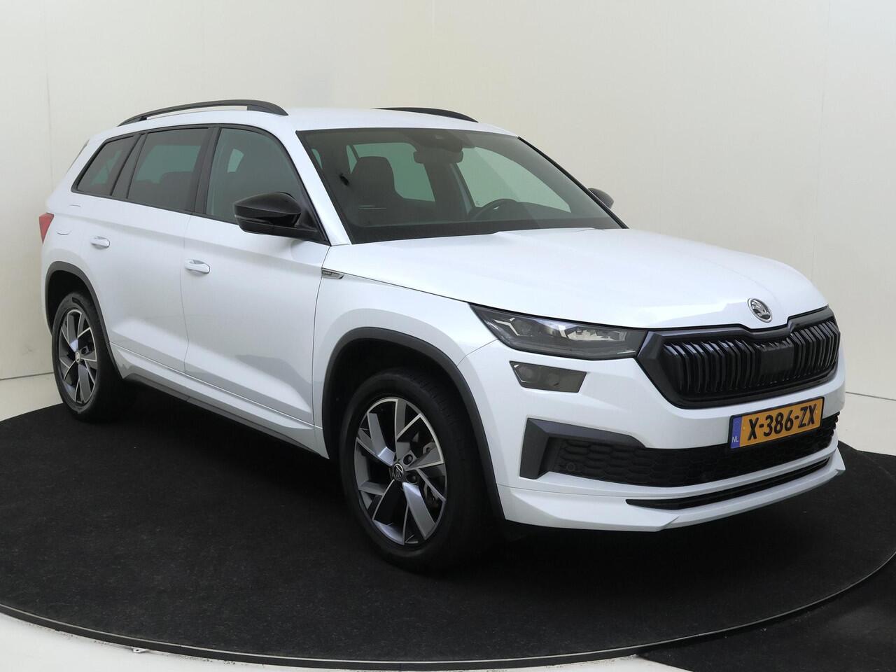 Skoda Kodiaq 1.5 TSI Sportline Business 7p. | Keyless | Achteruitrijcamera | Adaptieve cruise control | CarPlay | Navigatie | Elektrisch verstelbare bestuurdersstoel | Digital cockpit |