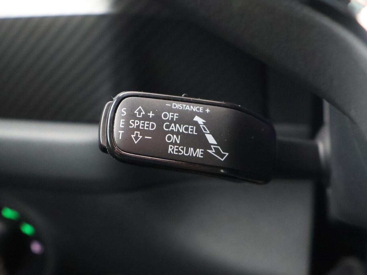 Skoda Kodiaq 1.5 TSI Sportline Business | 150 PK | Automaat | Multifunctioneel stuurwiel | Adaptive Cruisecontrol | Stoelverwarming |