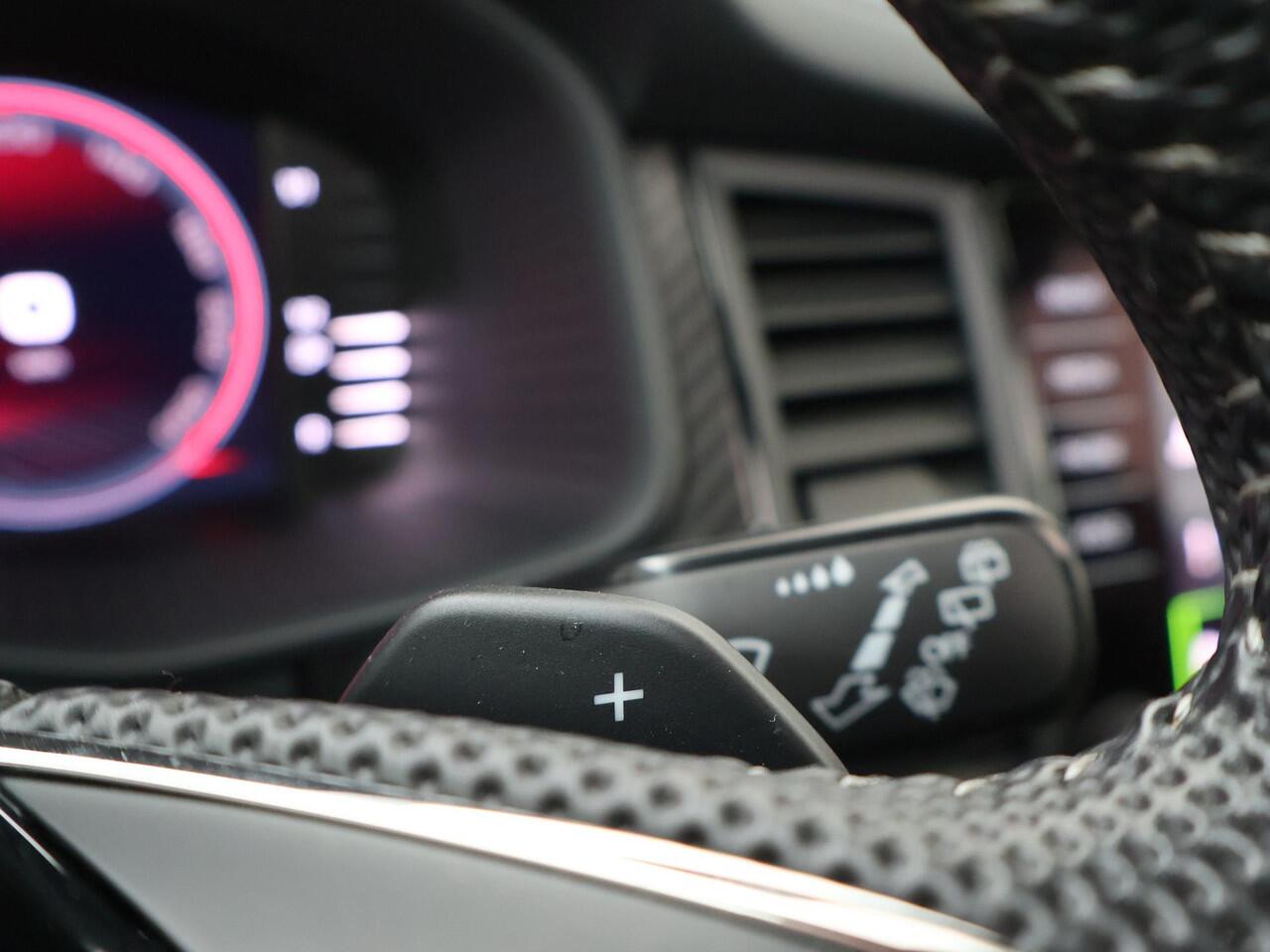 Skoda Kodiaq 1.5 TSI Sportline Business | 150 PK | Automaat | Multifunctioneel stuurwiel | Adaptive Cruisecontrol | Stoelverwarming |