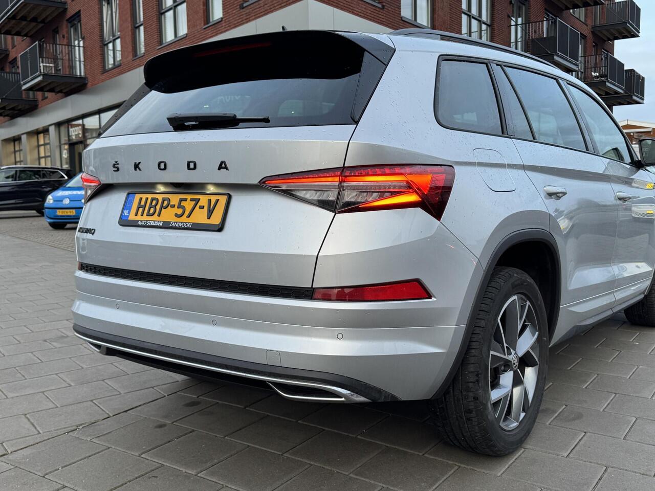 Skoda Kodiaq 1.5 TSI Sportline Business 7p. 150pk automaat | Black optiek | 19LM | Alcantara