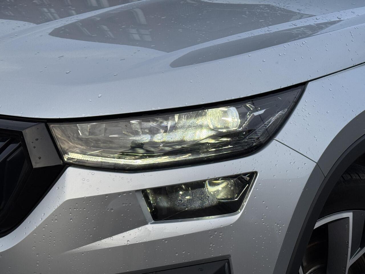 Skoda Kodiaq 1.5 TSI Sportline Business 7p. 150pk automaat | Black optiek | 19LM | Alcantara