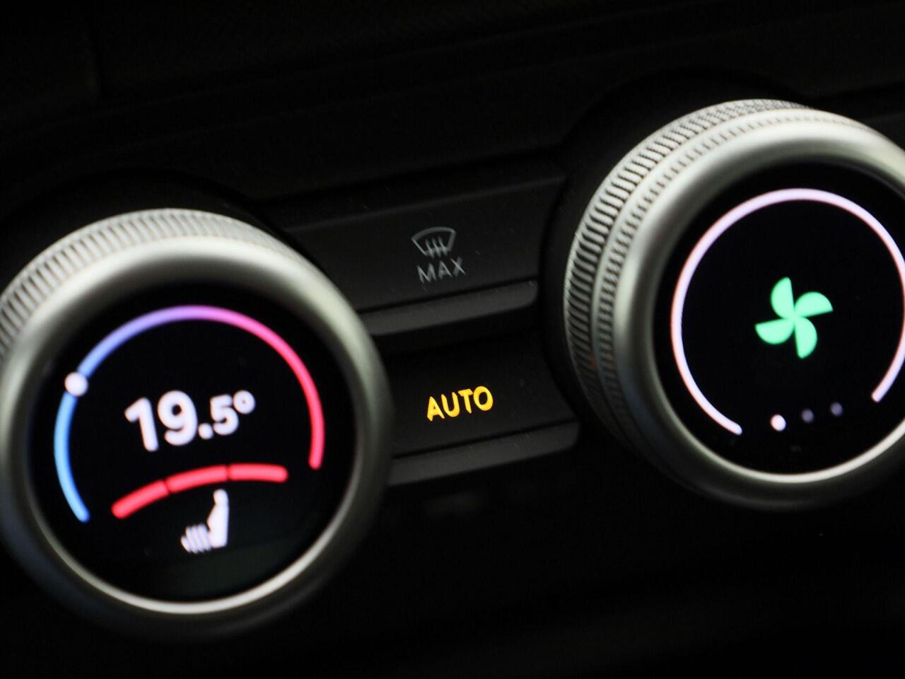 Skoda Kodiaq 1.5TSI 150kW/204PK PHEV Selection DSG · Apple/Android Car Play · Camera · Stoelverwarming · Garantie tot augustus 2026