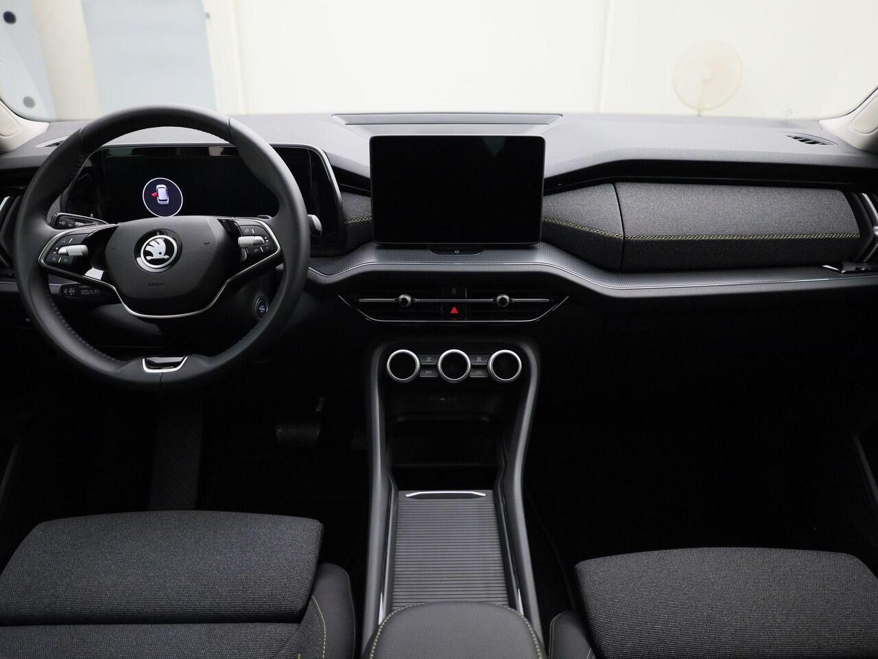 Skoda Kodiaq 1.5TSI 150kW/204PK PHEV Selection DSG · Apple/Android Car Play · Camera · Stoelverwarming · Garantie tot augustus 2026