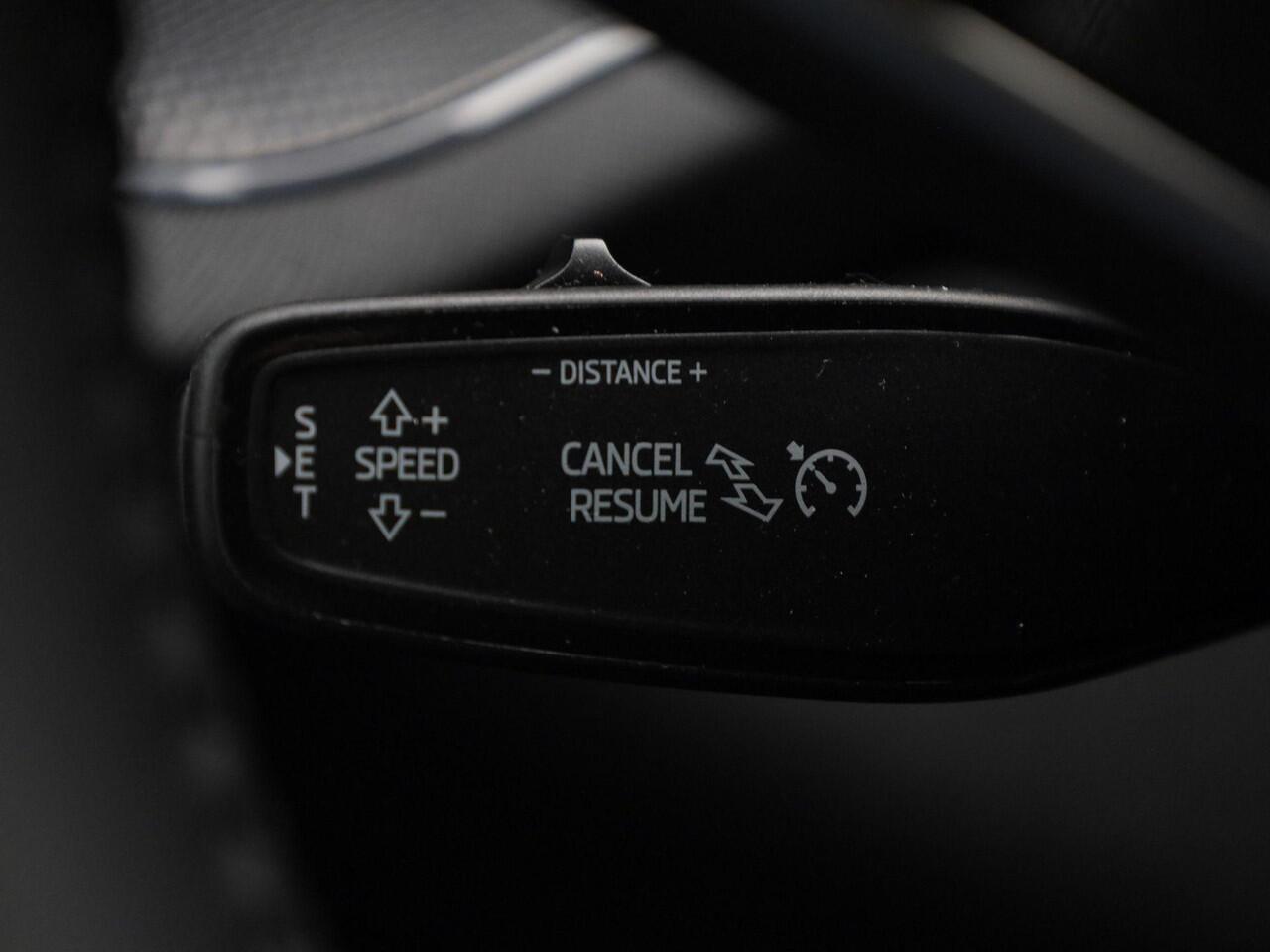 Skoda Kodiaq 1.5TSI 150kW/204PK PHEV Selection DSG · Apple/Android Car Play · Camera · Stoelverwarming · Garantie tot augustus 2026