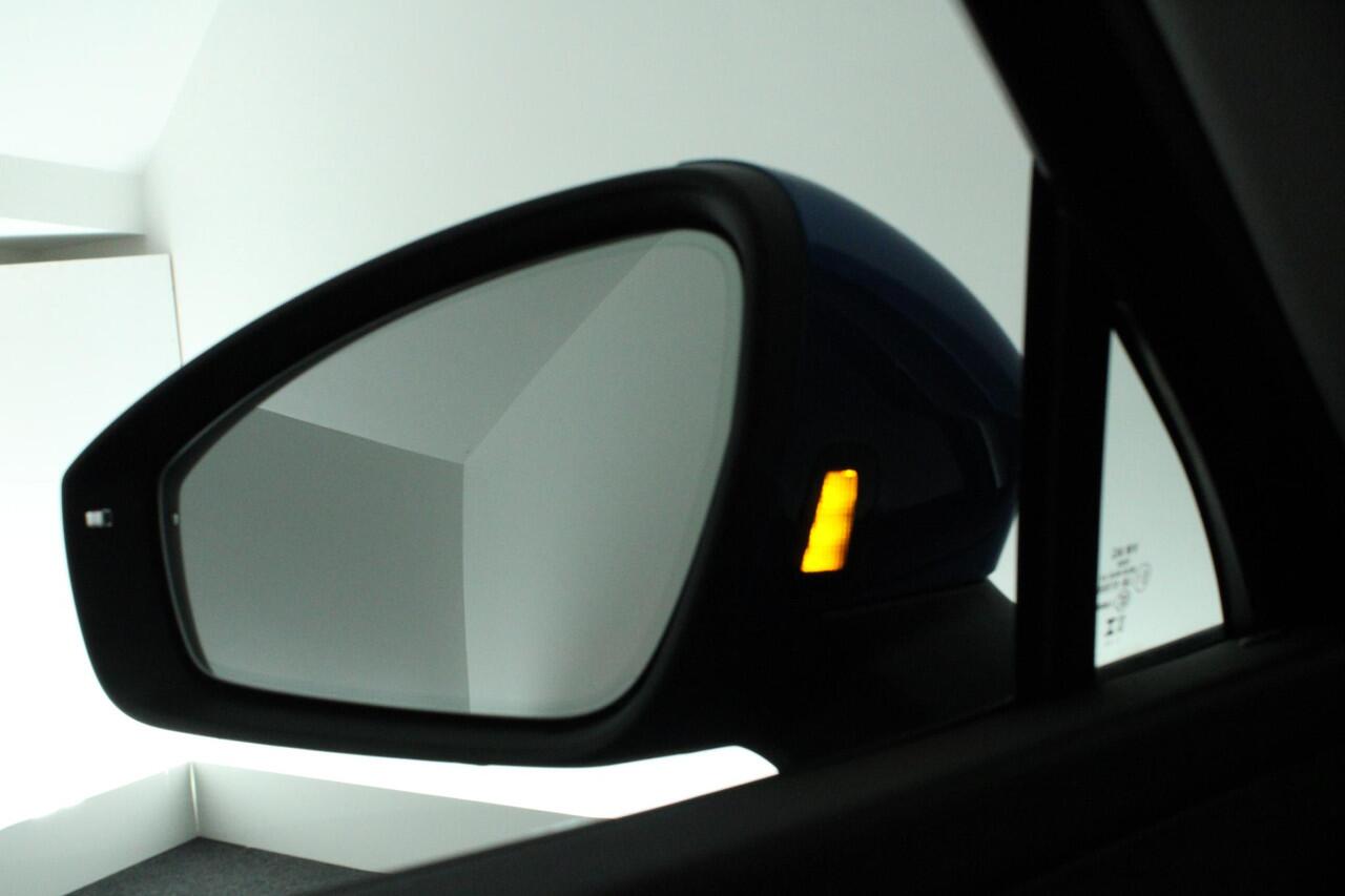 Skoda Kodiaq 1.5 TSI 204pk PHEV Business Edition 360Camera Head-Up Stoelverwarming Keyless Panoramadak Navigatie