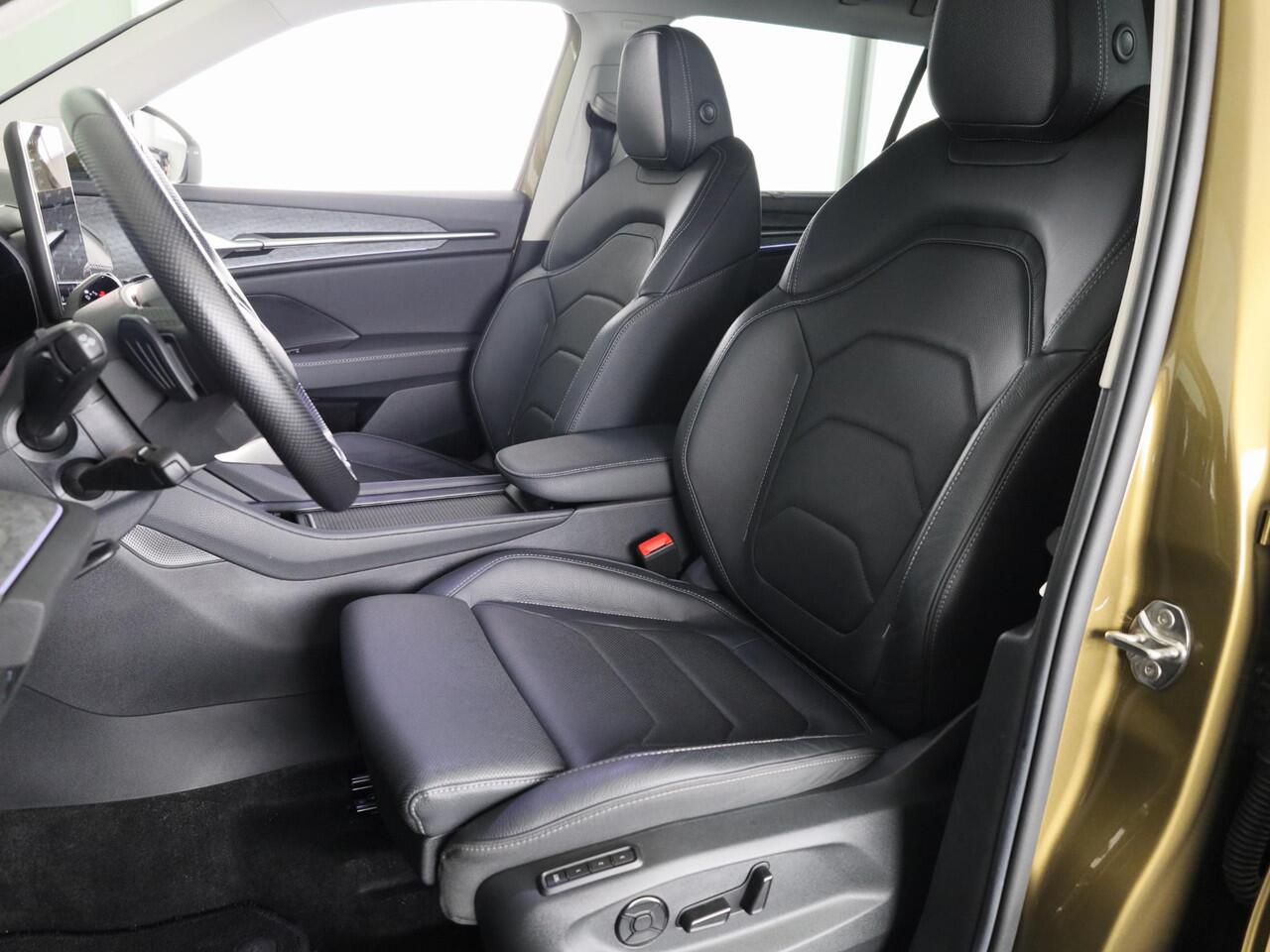 Skoda Kodiaq 1.5 TSI PHEV Business Edition 204 pk Automaat (DSG) | Verlengde garantie | Navigatie | Trekhaak (wegklapbaar) | Parkeersensoren | Achteruitrijcamera | Lederen bekleding | Stoelverwarming v/a |