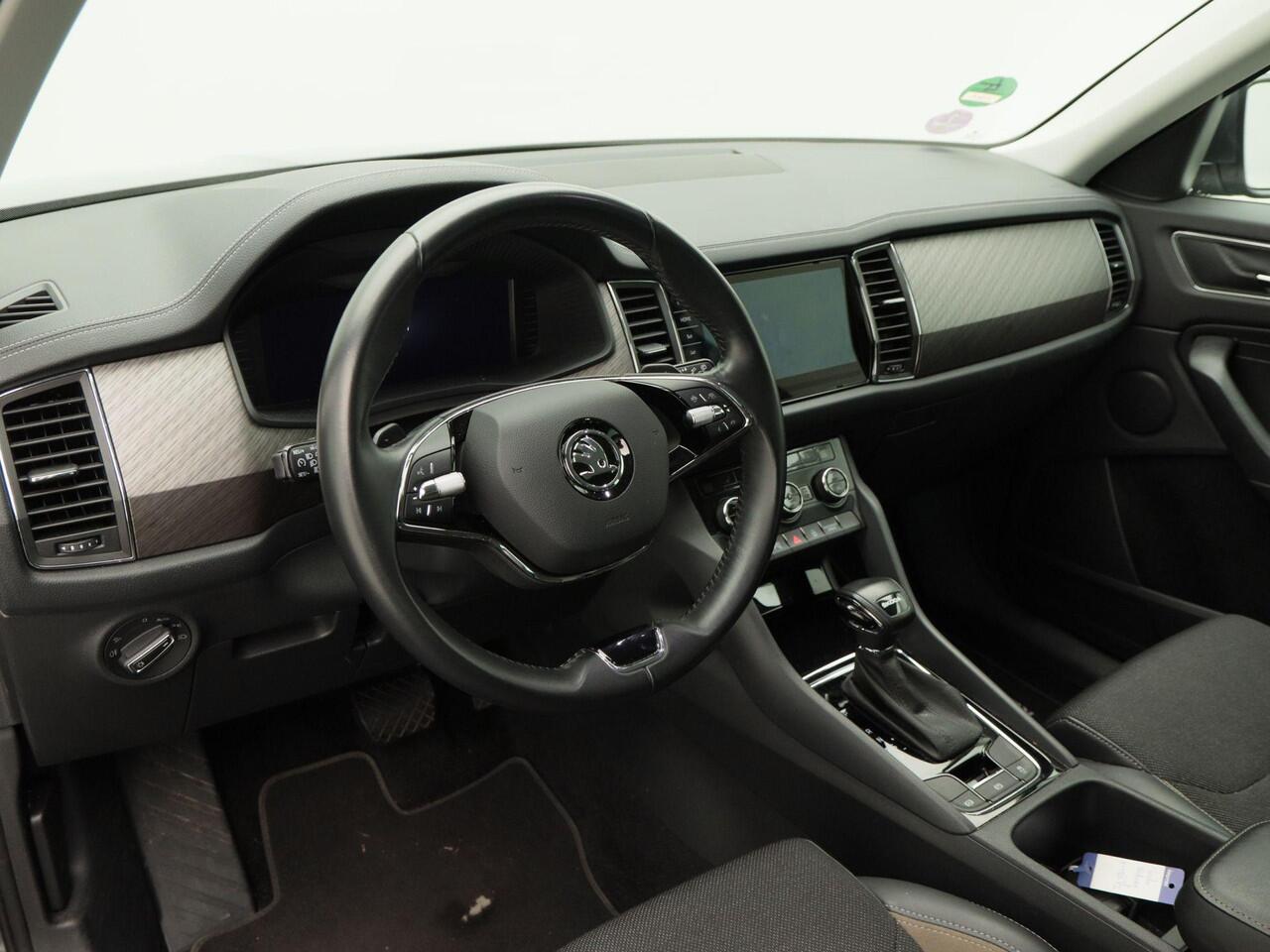 Skoda Kodiaq 1.5 TSi 150 Pk Automaat Business Edition Plus | Adpative Cruise | Climate Control | Stoelverwarming | Navigatie | Camera | Carplay | 19 inch | 73.773 Km!!