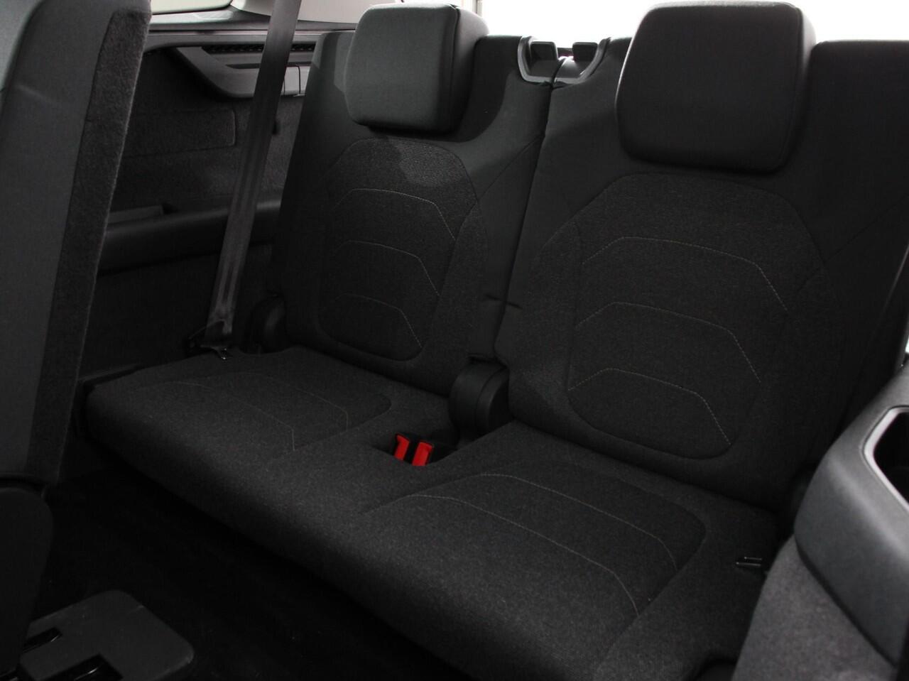 Skoda Kodiaq 1.5 TSI AUT 7-PERS Selection | Apple Carplay / Android Auto| Digitale cockpit | Keyless | Adaptive Cruise Control | Camera | Navigatie