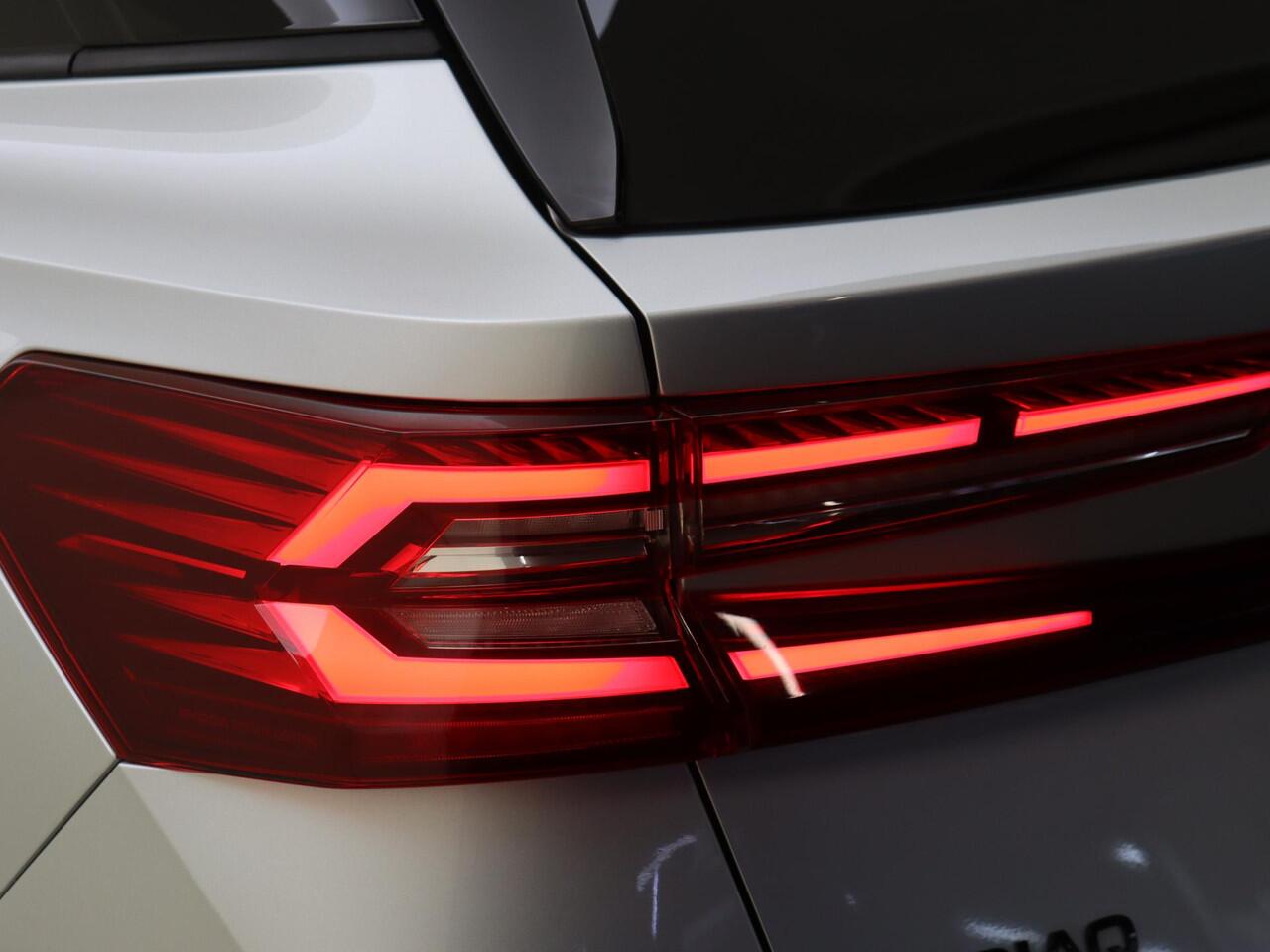 Skoda Kodiaq 1.5 TSI PHEV Sportline Business | Trekhaak | Achteruitrijcamera | 3-zone airco | Dodehoek detectie | Keyless | LED matrix verlichting | Adaptieve cruise control | Stoel- en stuurwielverwarming |