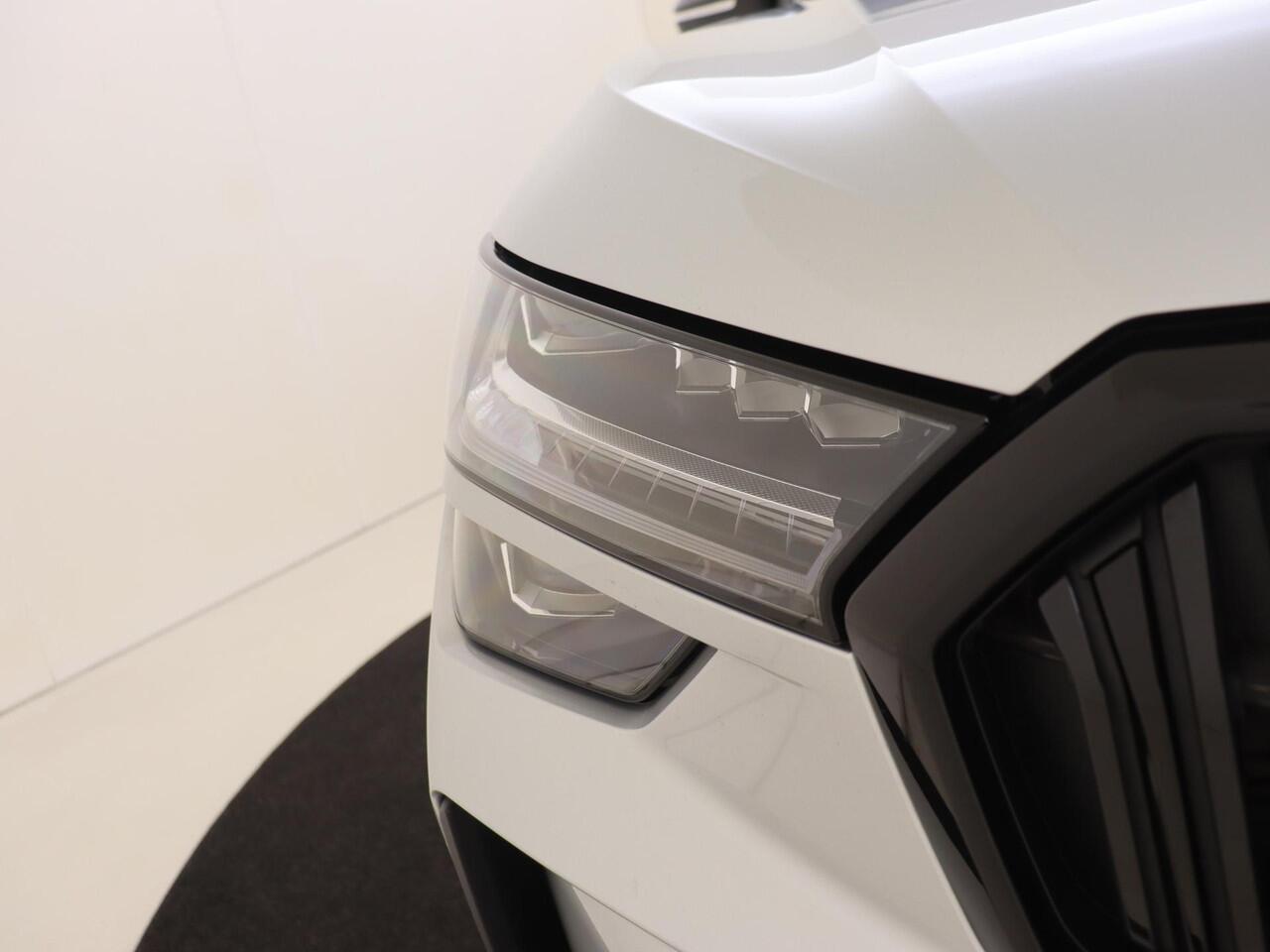 Skoda Kodiaq 1.5 TSI PHEV Sportline Business | Trekhaak | Achteruitrijcamera | 3-zone airco | Dodehoek detectie | Keyless | LED matrix verlichting | Adaptieve cruise control | Stoel- en stuurwielverwarming |