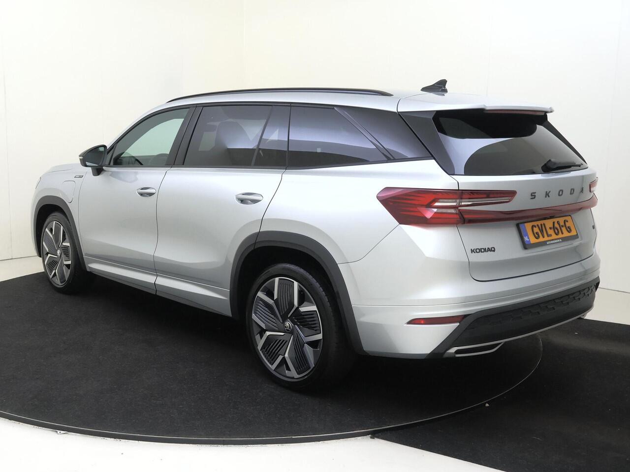 Skoda Kodiaq 1.5 TSI PHEV Sportline Business | Trekhaak | Achteruitrijcamera | 3-zone airco | Dodehoek detectie | Keyless | LED matrix verlichting | Adaptieve cruise control | Stoel- en stuurwielverwarming |