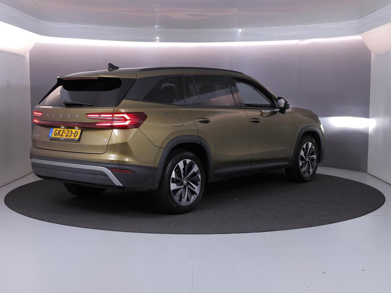 Skoda Kodiaq 1.5 TSI PHEV Business Edition 204 pk Automaat (DSG) | Verlengde garantie | Navigatie | Parkeersensoren | Achteruitrijcamera | Stoelverwarming v/a | Matrix LED koplampen |