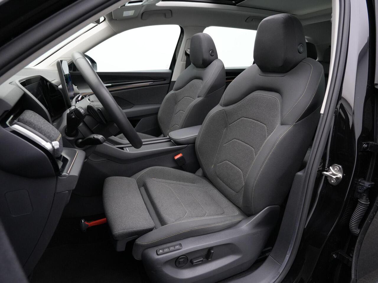 Skoda Kodiaq 7-zits 1.5 TSI 150 pk DSG MHEV Selection | Panoramadak | Trekhaak | Geheugenstoel | 360 camera | Matrix LED | Stuur-/achterbankverwarming