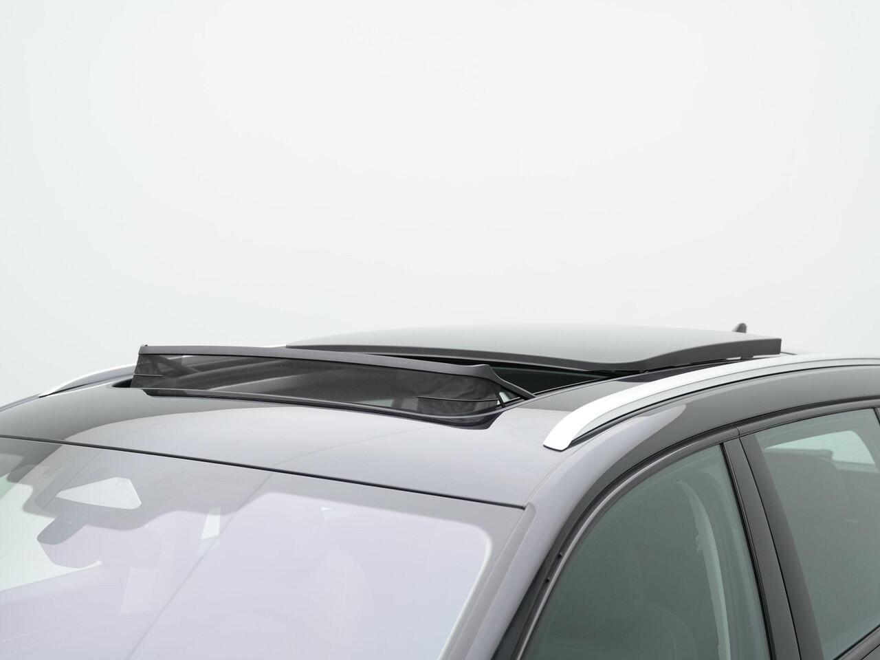 Skoda Kodiaq 7-zits 1.5 TSI 150 pk DSG MHEV Selection | Panoramadak | Trekhaak | Geheugenstoel | 360 camera | Matrix LED | Stuur-/achterbankverwarming